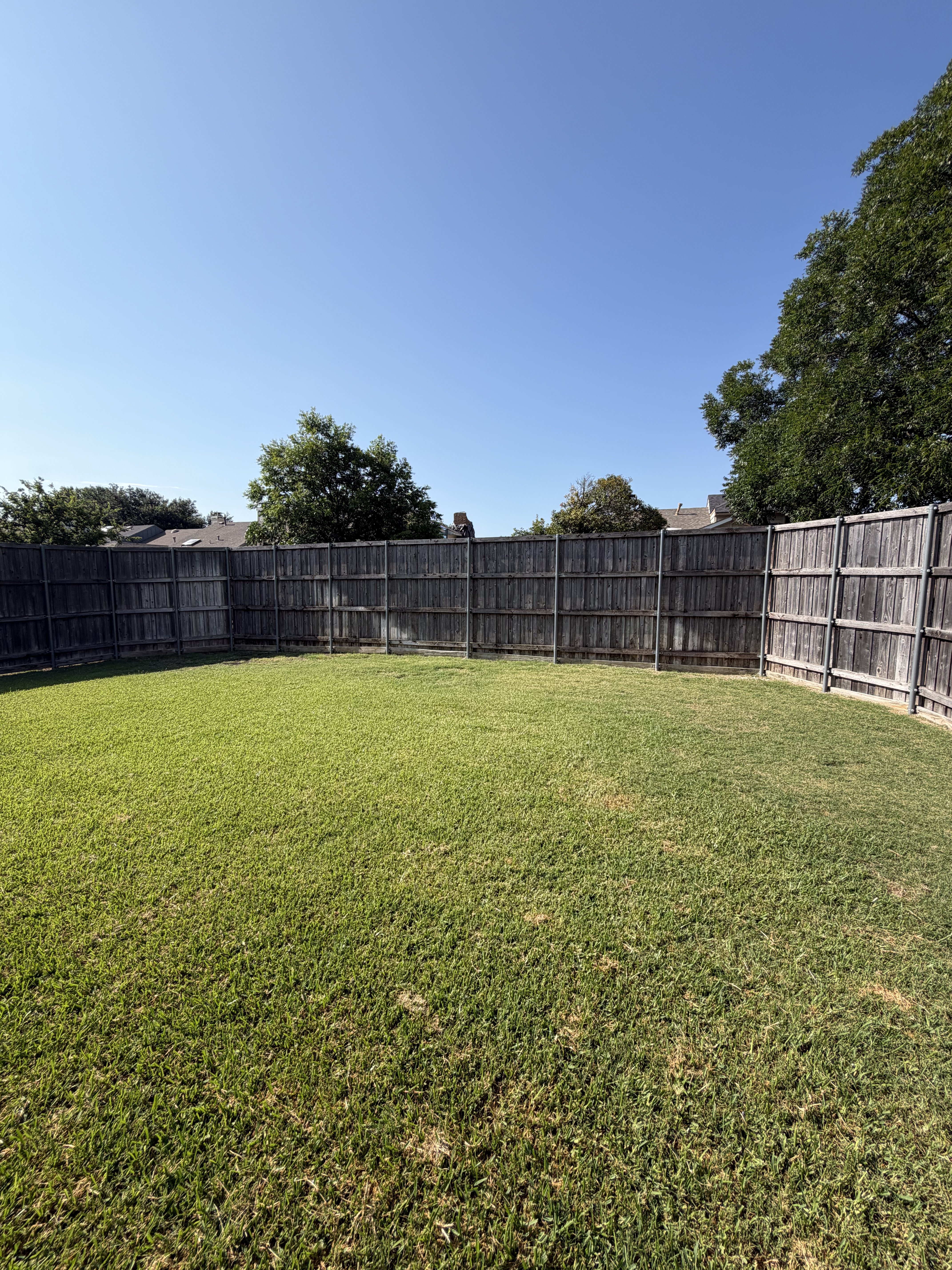 Photo 18 of 22 of 3032 Laguna Dr, Plano, TX