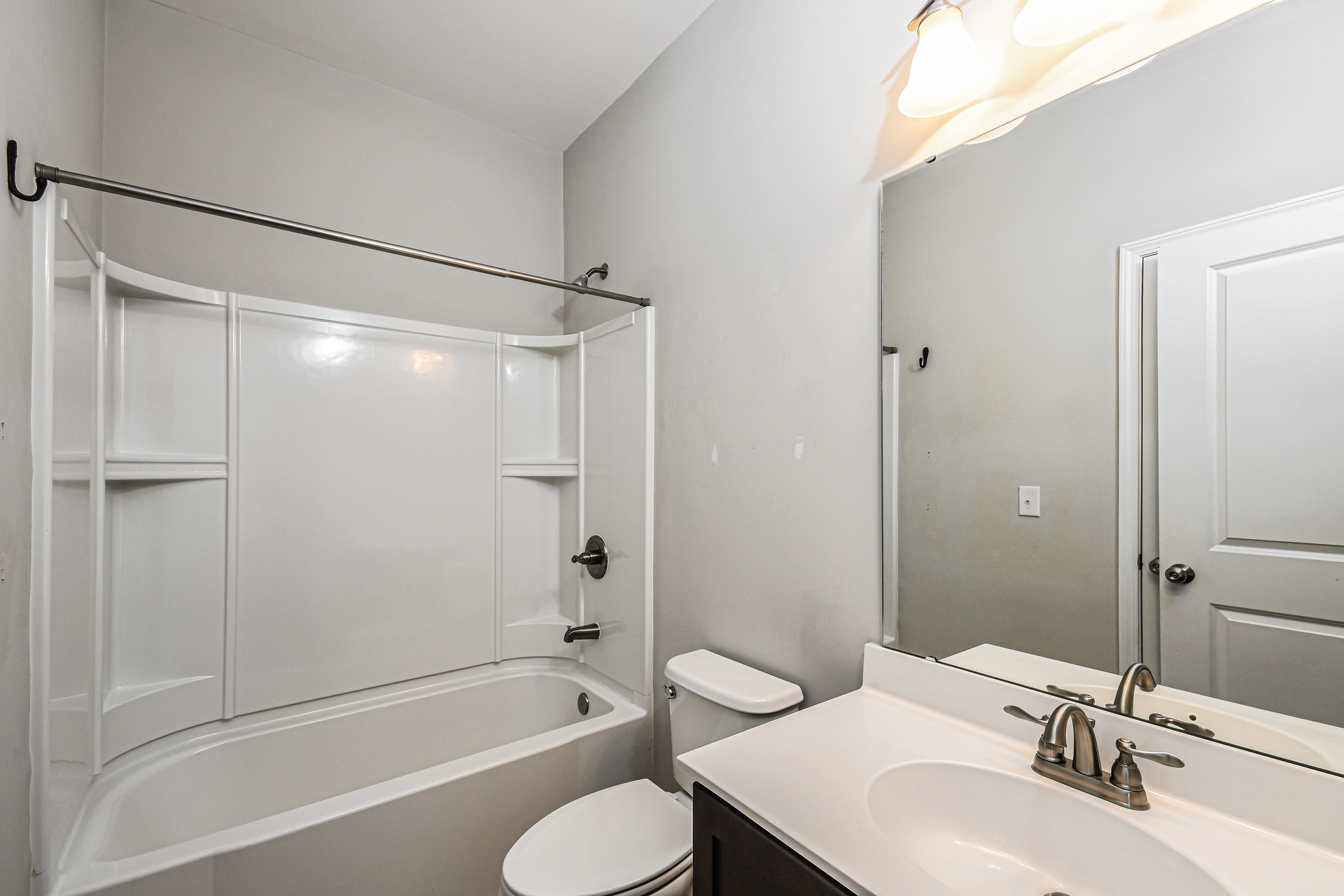 Photo 14 of 20 of 1055 Ashley Garden Blvd, Charleston, SC