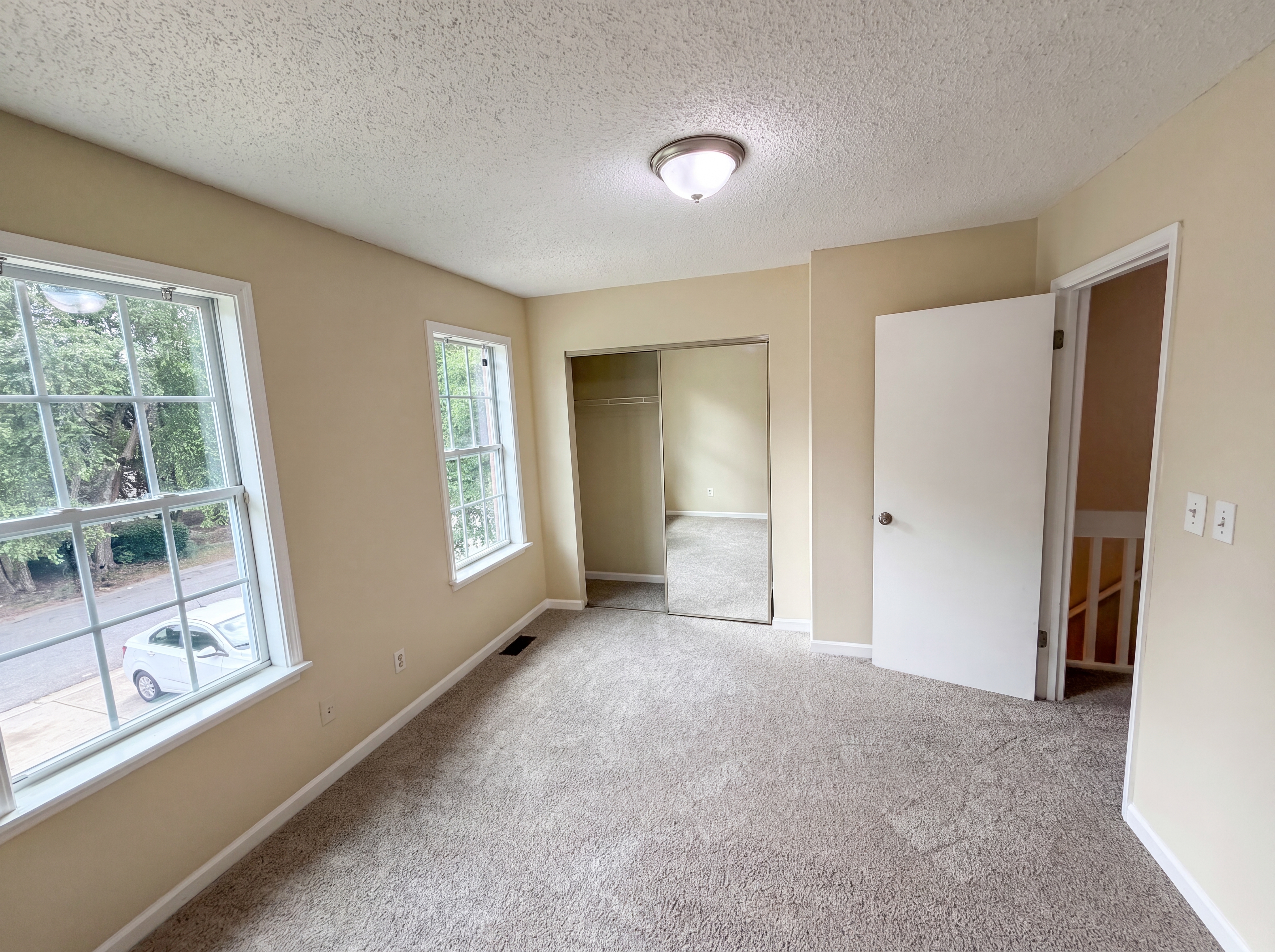 Photo 10 of 24 of 3271 Tennington Pl, Lawrenceville, GA