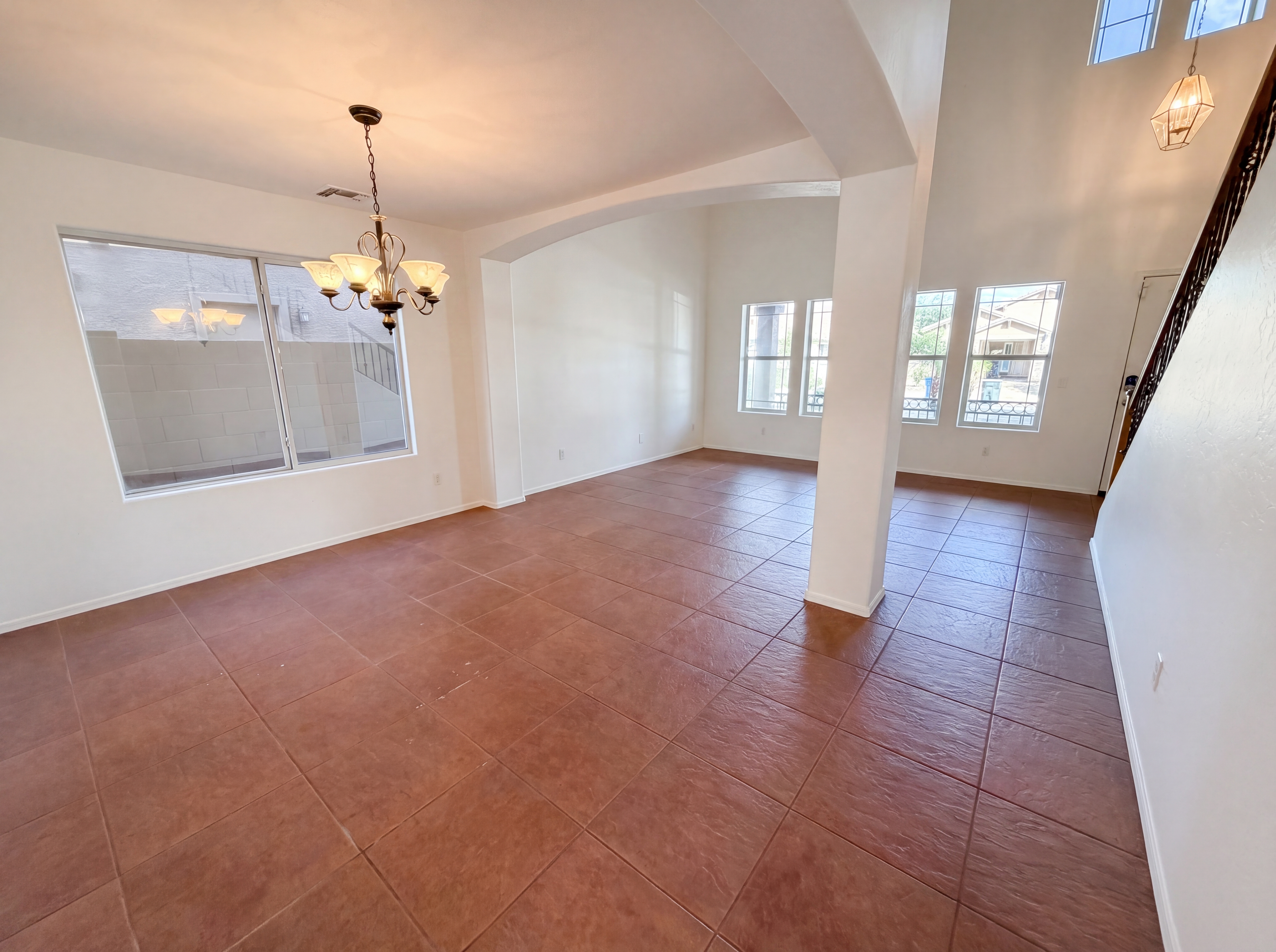 Photo 7 of 36 of 15140 N 174th Dr, Surprise, AZ