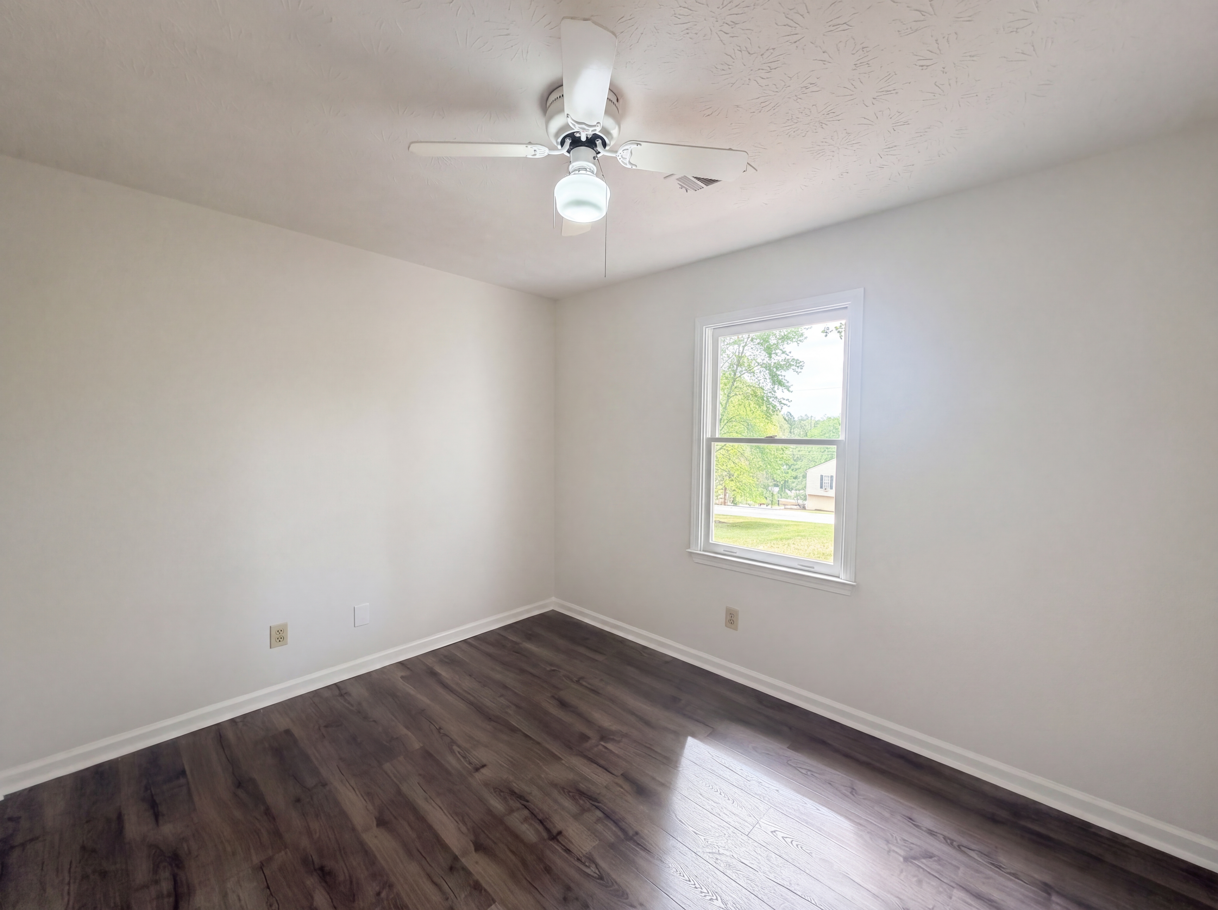 Photo 10 of 16 of 1514 Willow Gate Way, Auburn, GA