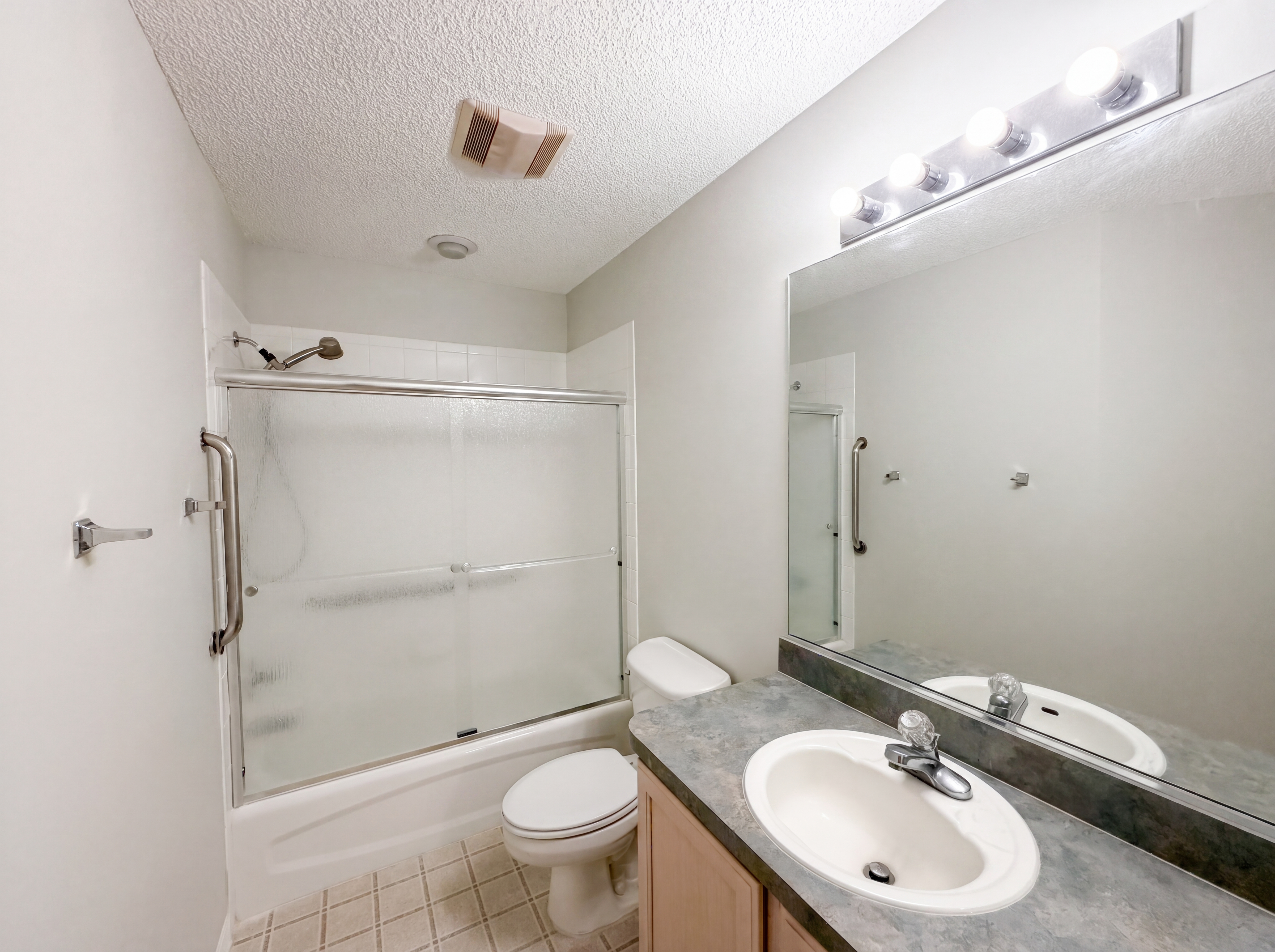 Photo 14 of 17 of 1407 Figueroa St, The Villages, FL