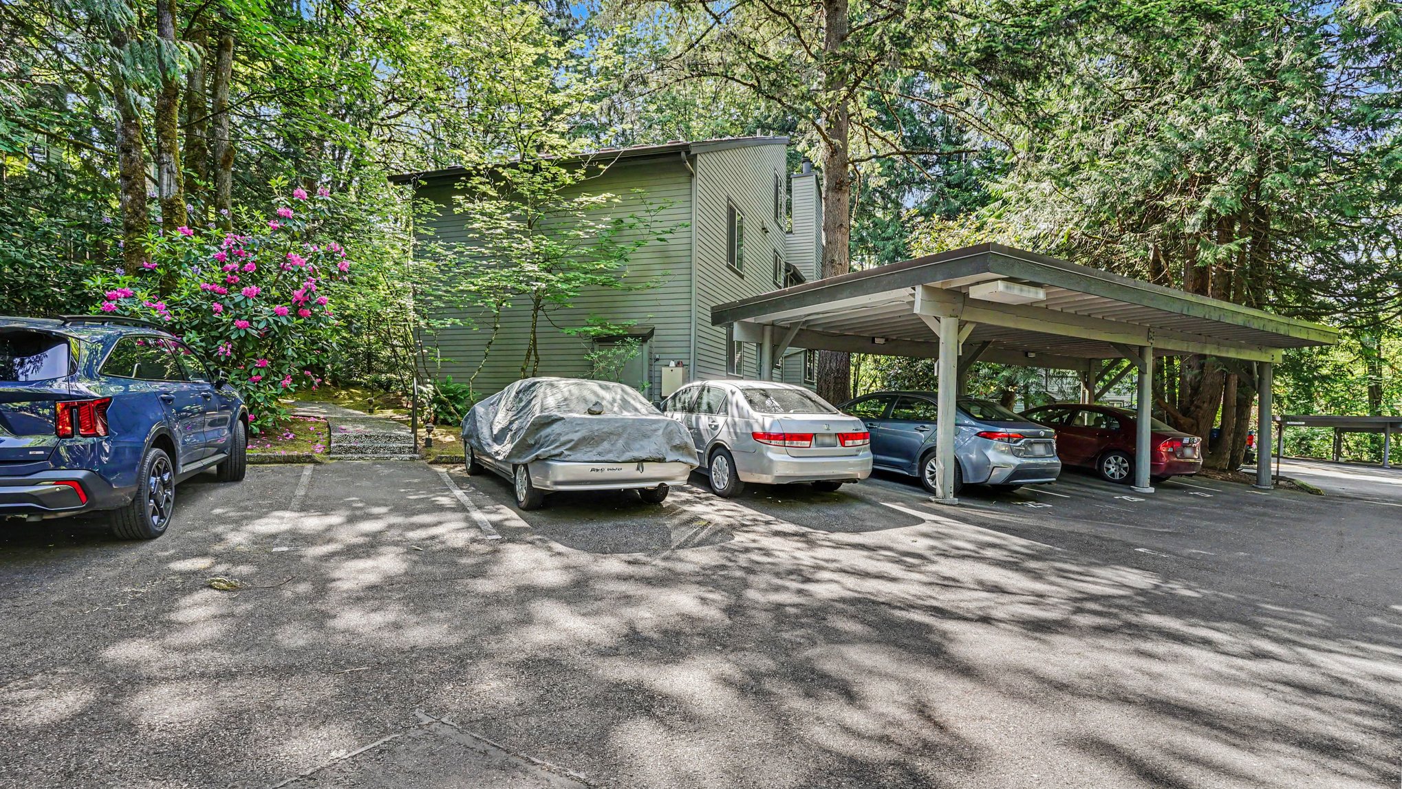 Photo 15 of 17 of 8033 145th Ave NE, Redmond, WA
