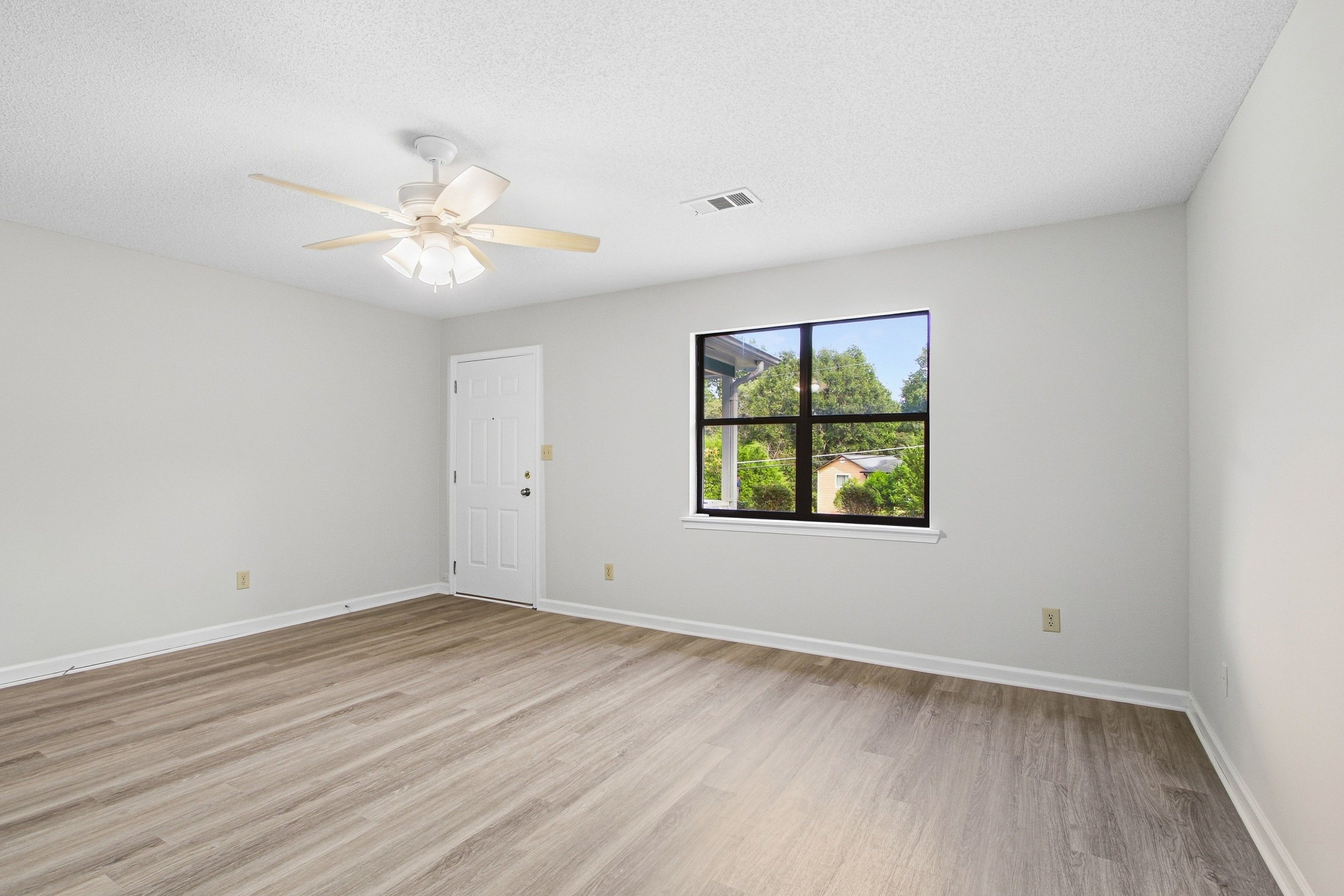 Photo 4 of 27 of 414 Jane Harris Rd, Dallas, GA