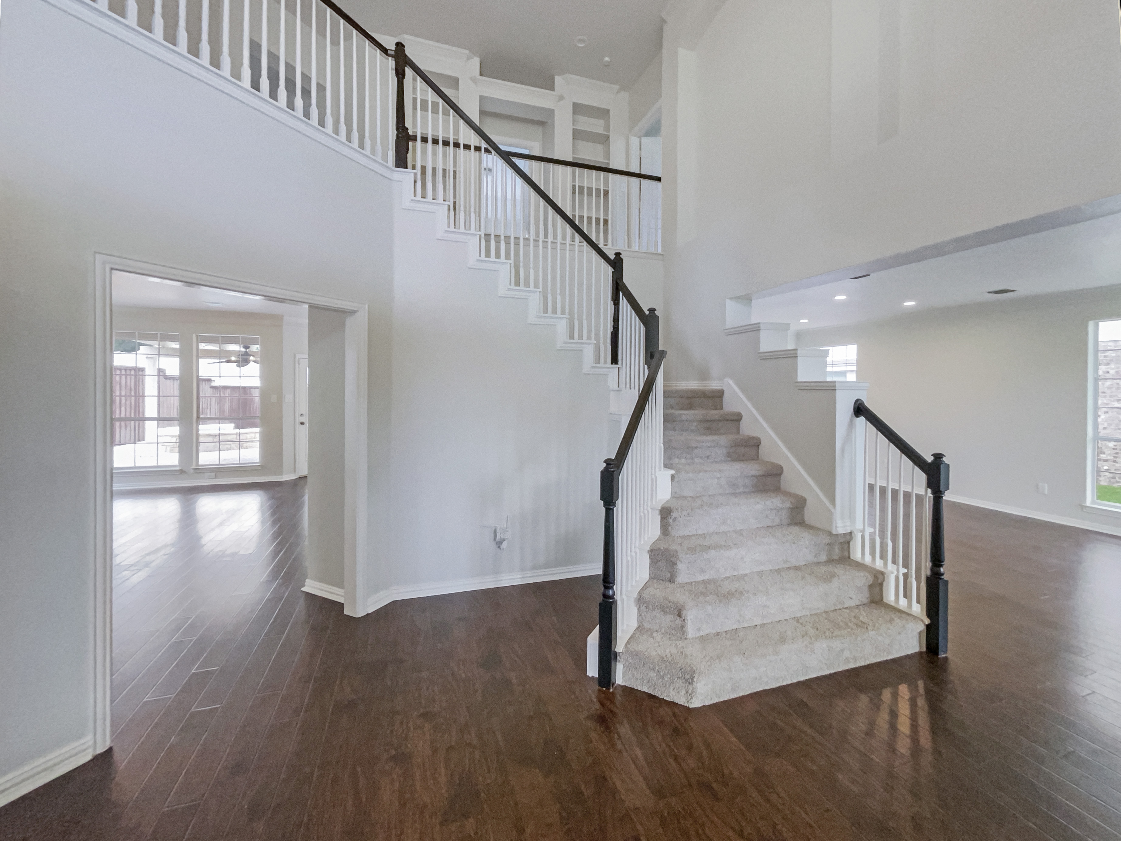 Photo 26 of 41 of 413 Thunderbrook Rd, Garland, TX
