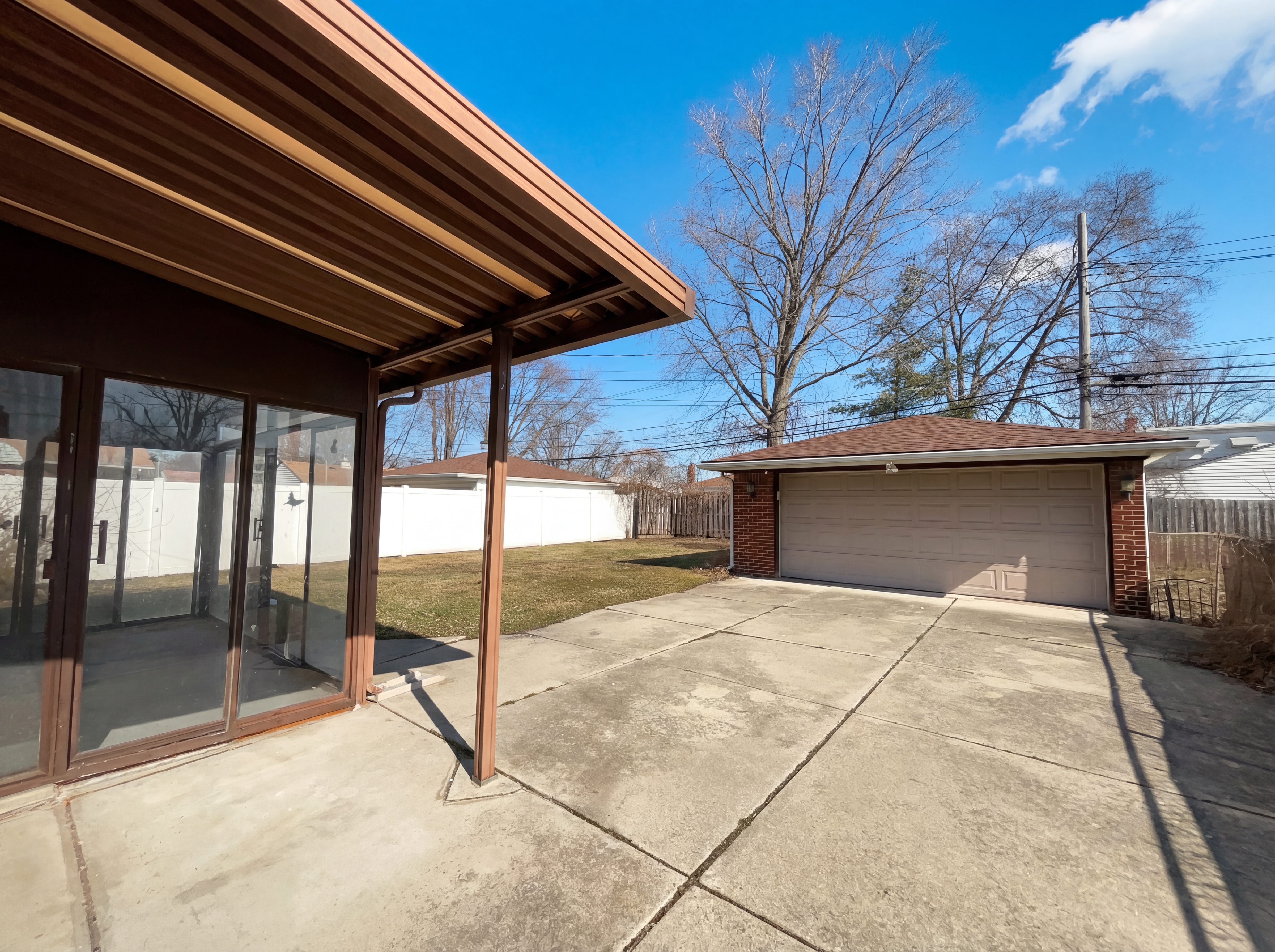 Photo 15 of 19 of 29212 Ursuline St, Saint Clair Shores, MI