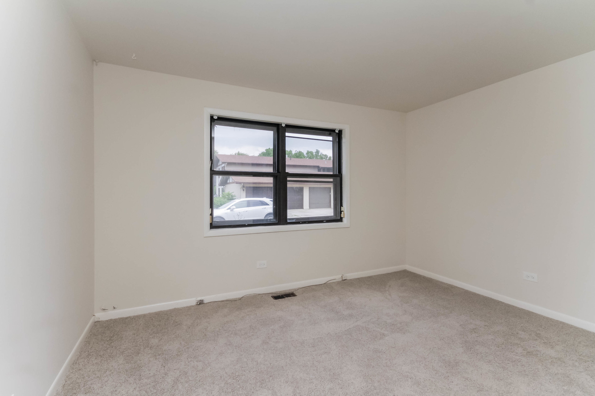 Photo 20 of 42 of 4133 193rd St, Country Club Hills, IL