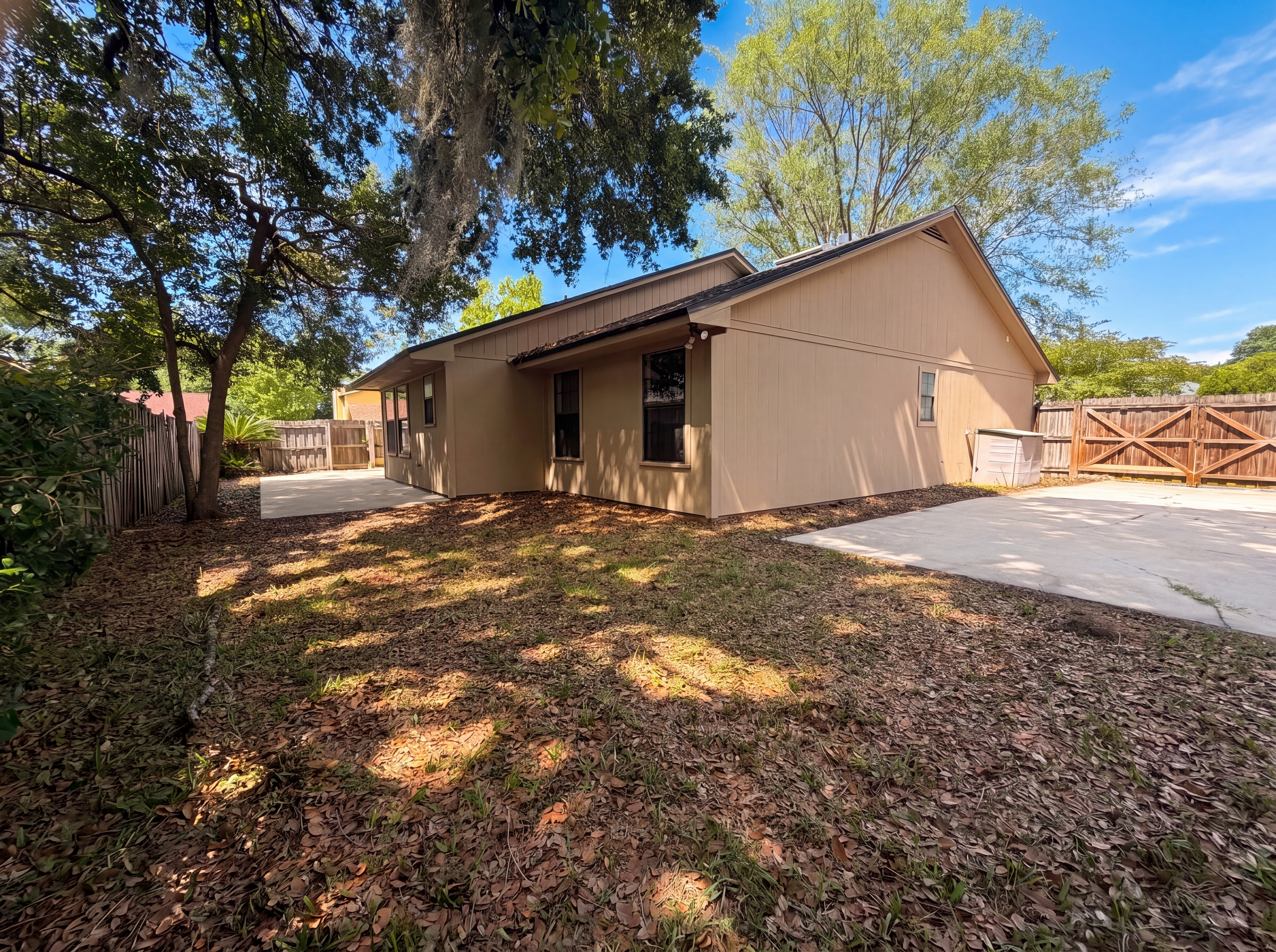 Photo 19 of 20 of 3160 Bridgeview Dr, Jacksonville, FL