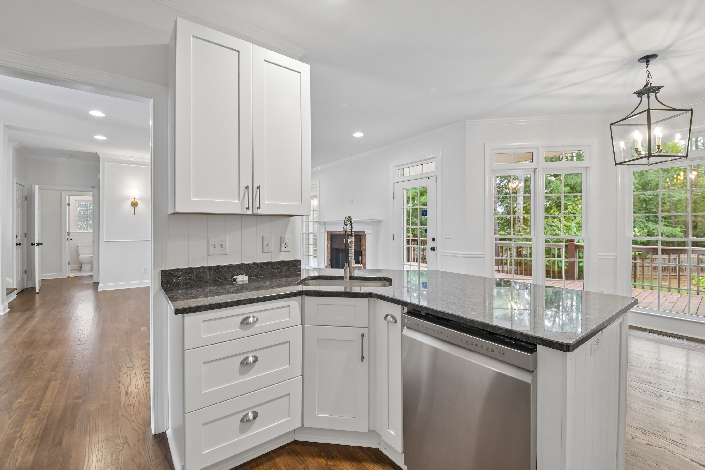 Photo 18 of 56 of 2298 Camden Dr SW, Marietta, GA
