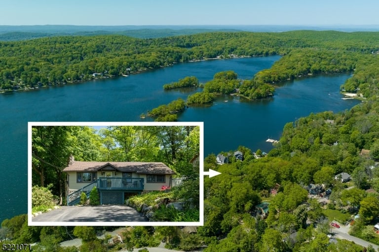 1062 Lakeside Dr E, Highland Lakes, NJ 07422 Opendoor