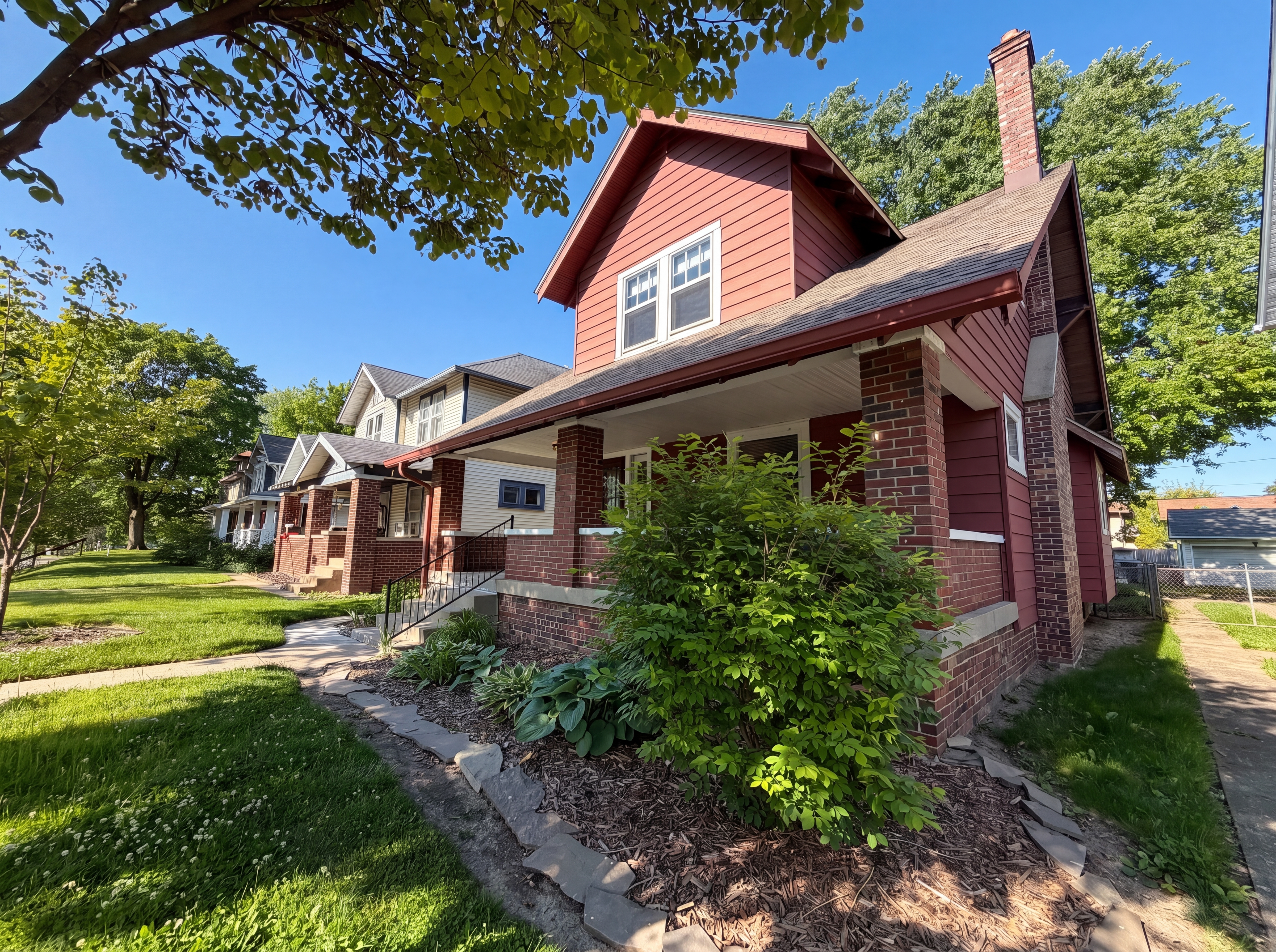 Photo 18 of 23 of 524 N Riley Ave, Indianapolis, IN