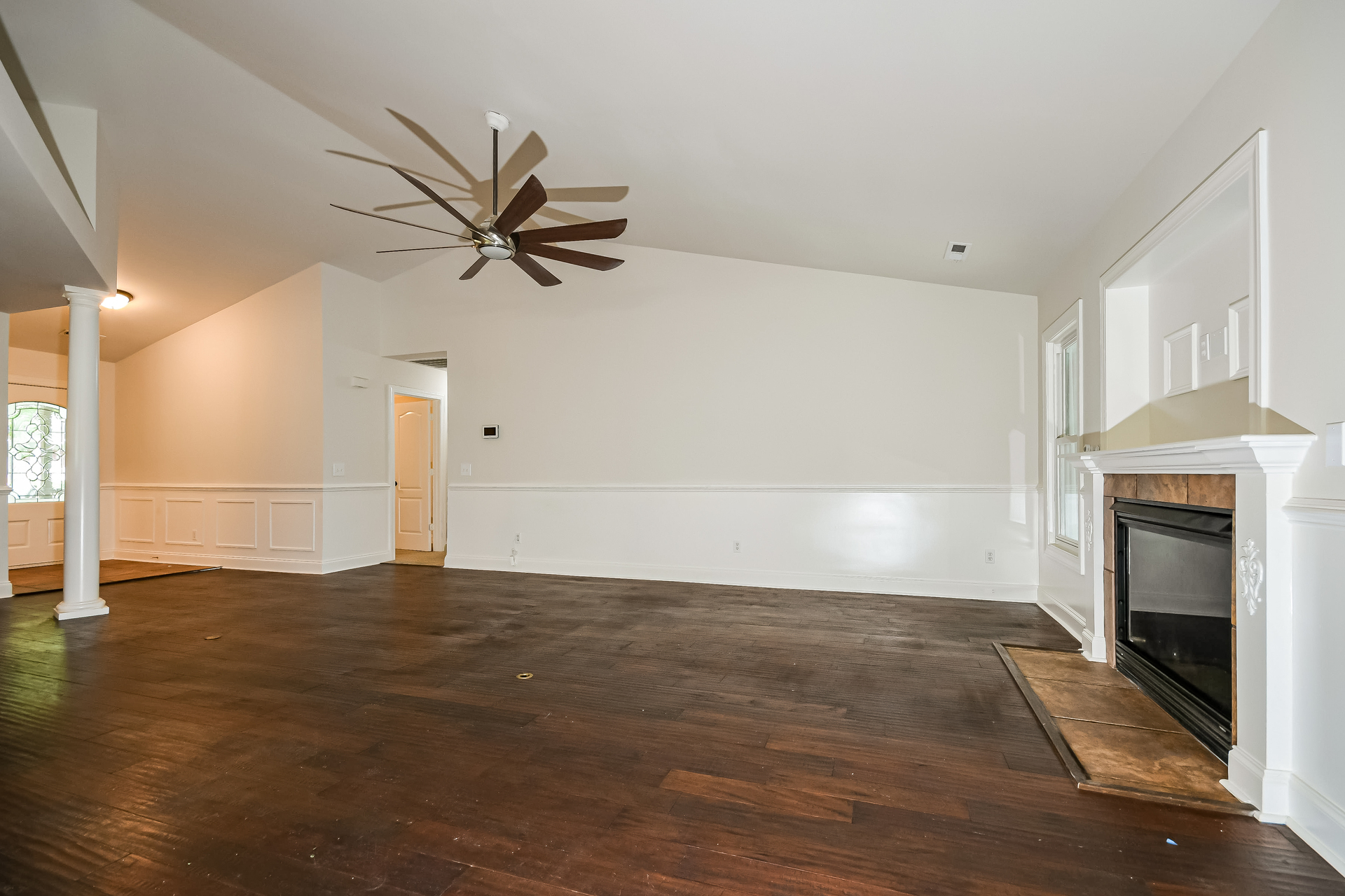 Photo 3 of 22 of 321 Eastover Cir, Summerville, SC