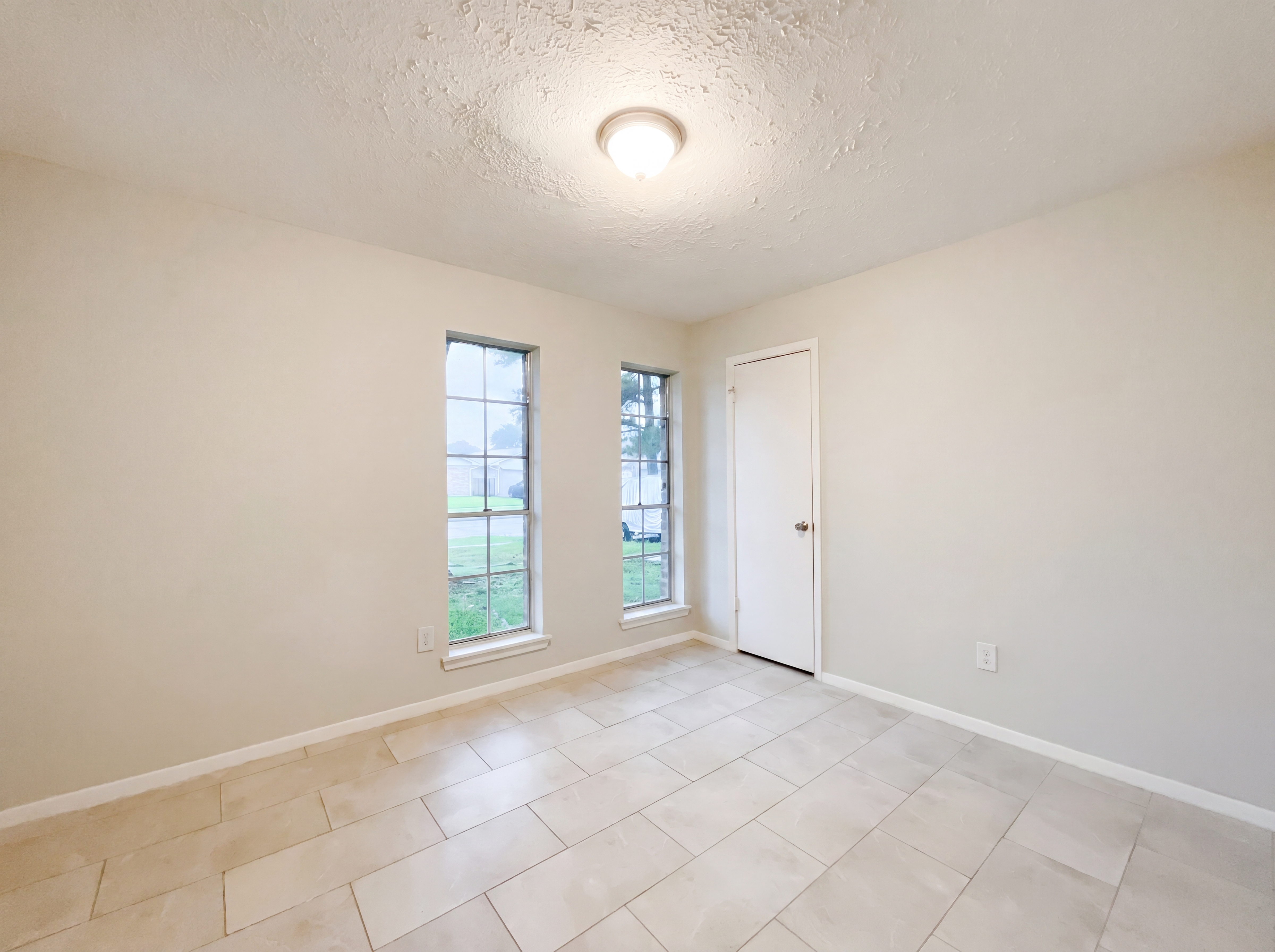 Photo 4 of 16 of 23110 Pennsgrove Rd, Spring, TX