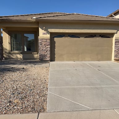 Property photo 1 of 25852 W Lynne Ln