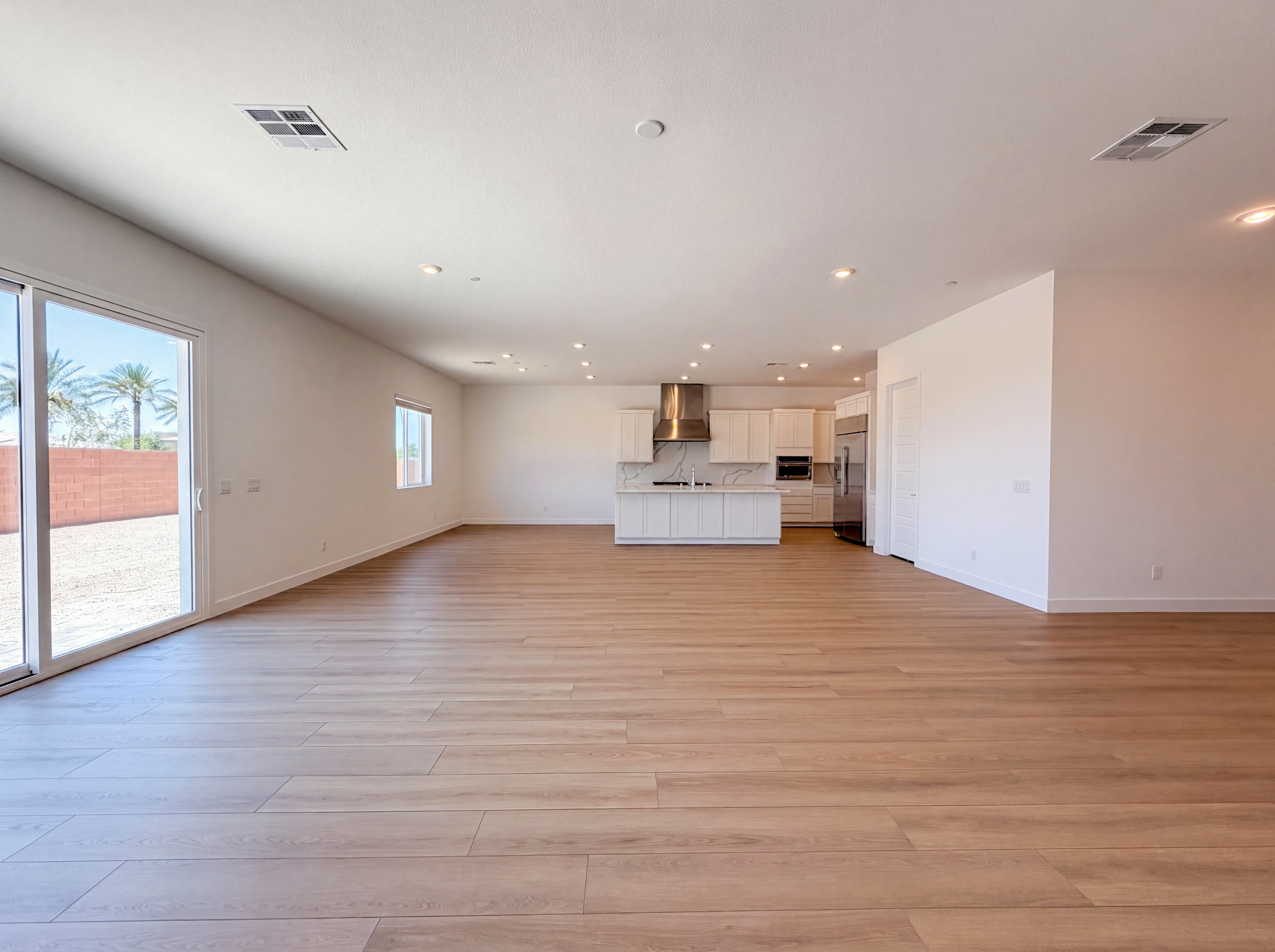 Photo 5 of 28 of 8220 Gusty Brook St, Las Vegas, NV