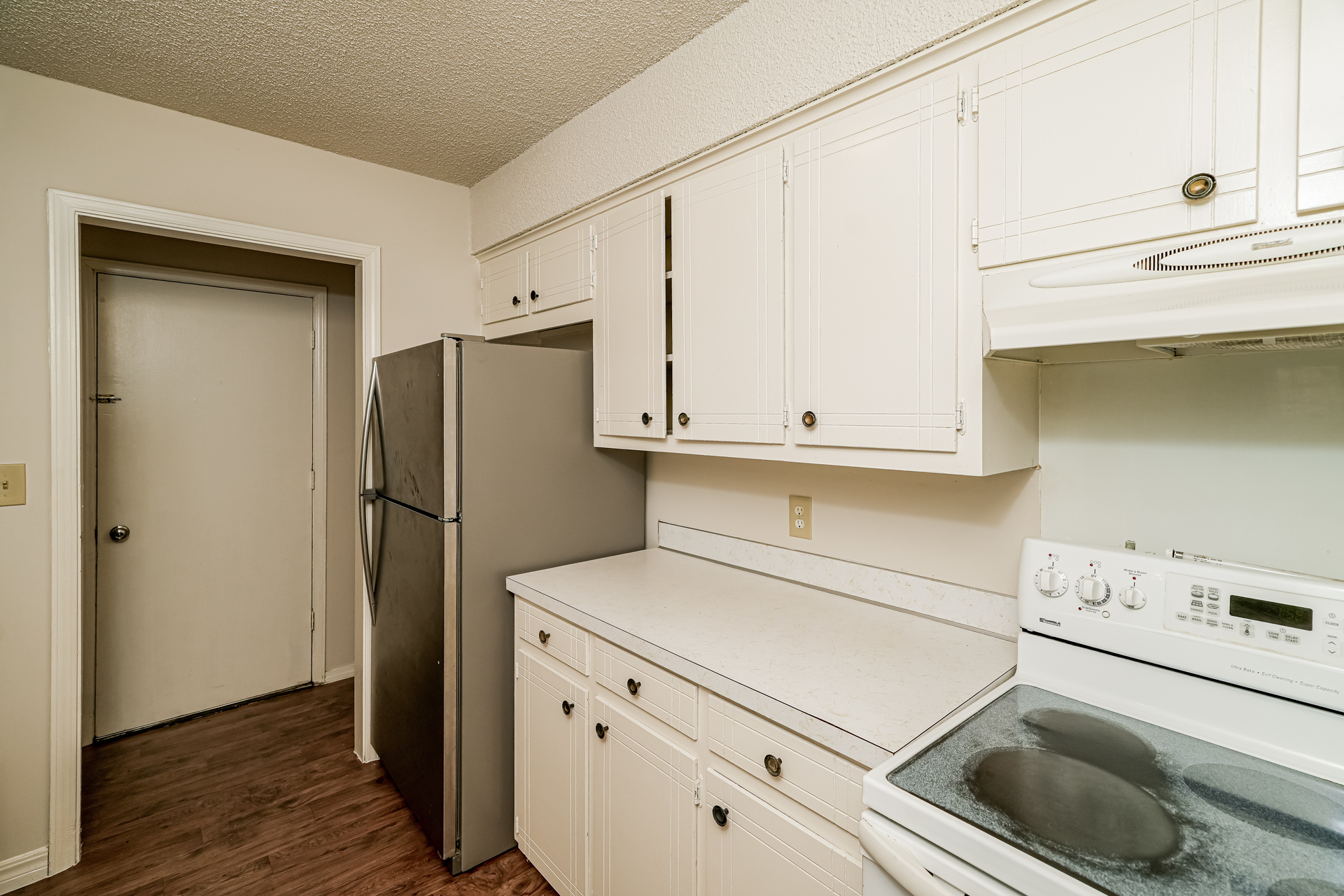 Photo 9 of 21 of 2701 S 115th East Pl, Tulsa, OK