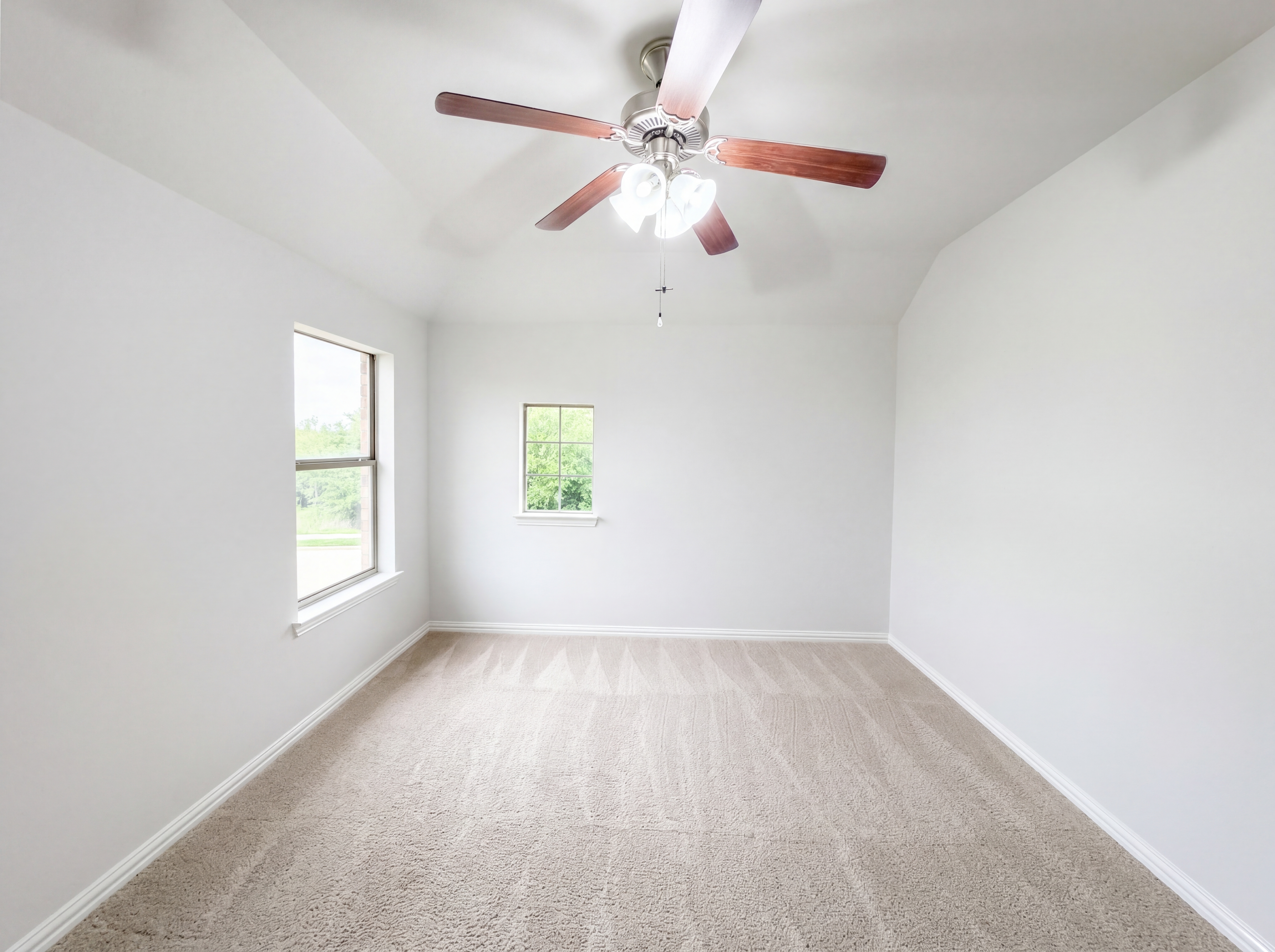 Photo 9 of 18 of 1501 Martin Creek Dr, Little Elm, TX