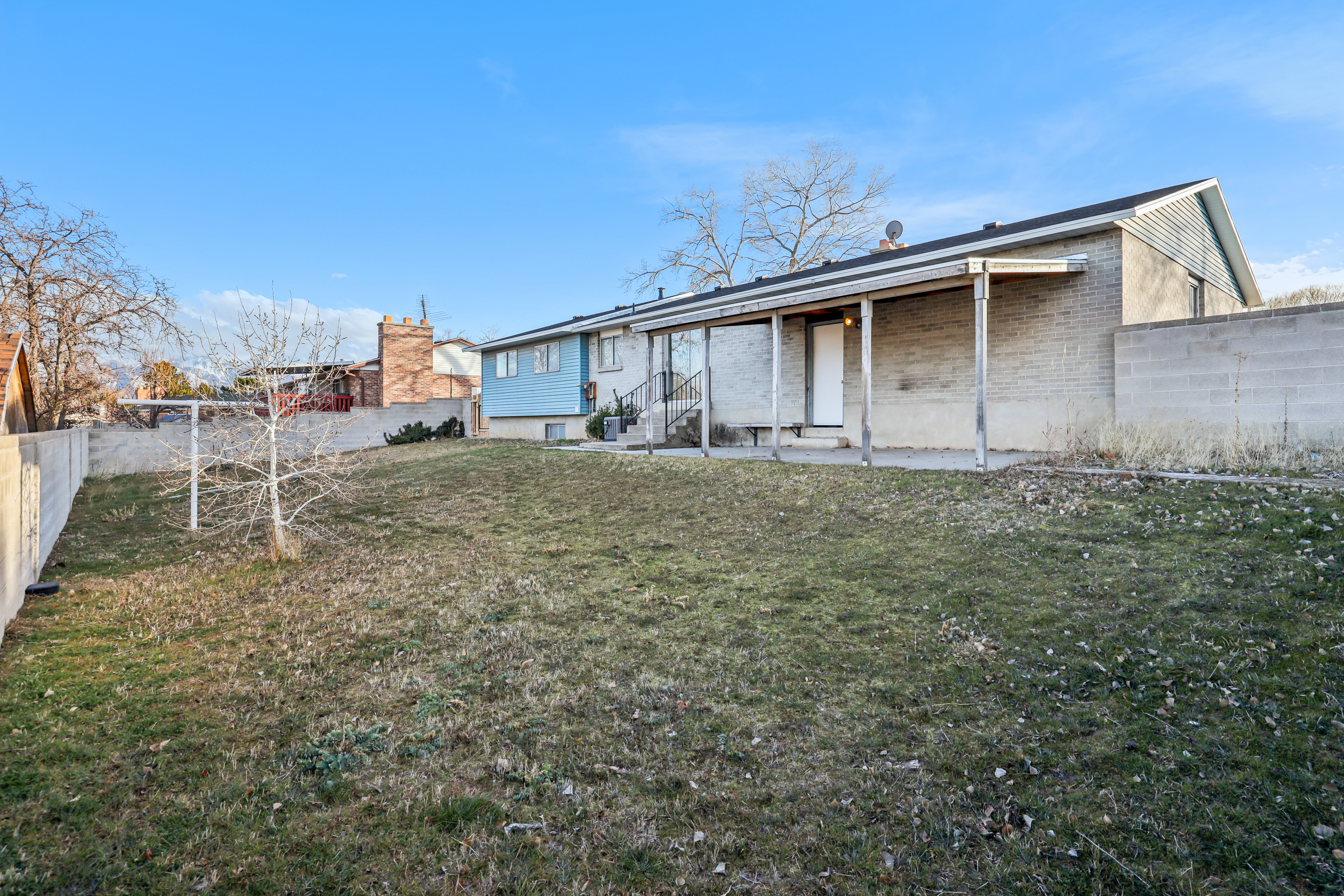 Photo 38 of 40 of 3020 W Rosa Vista Dr, Taylorsville, UT