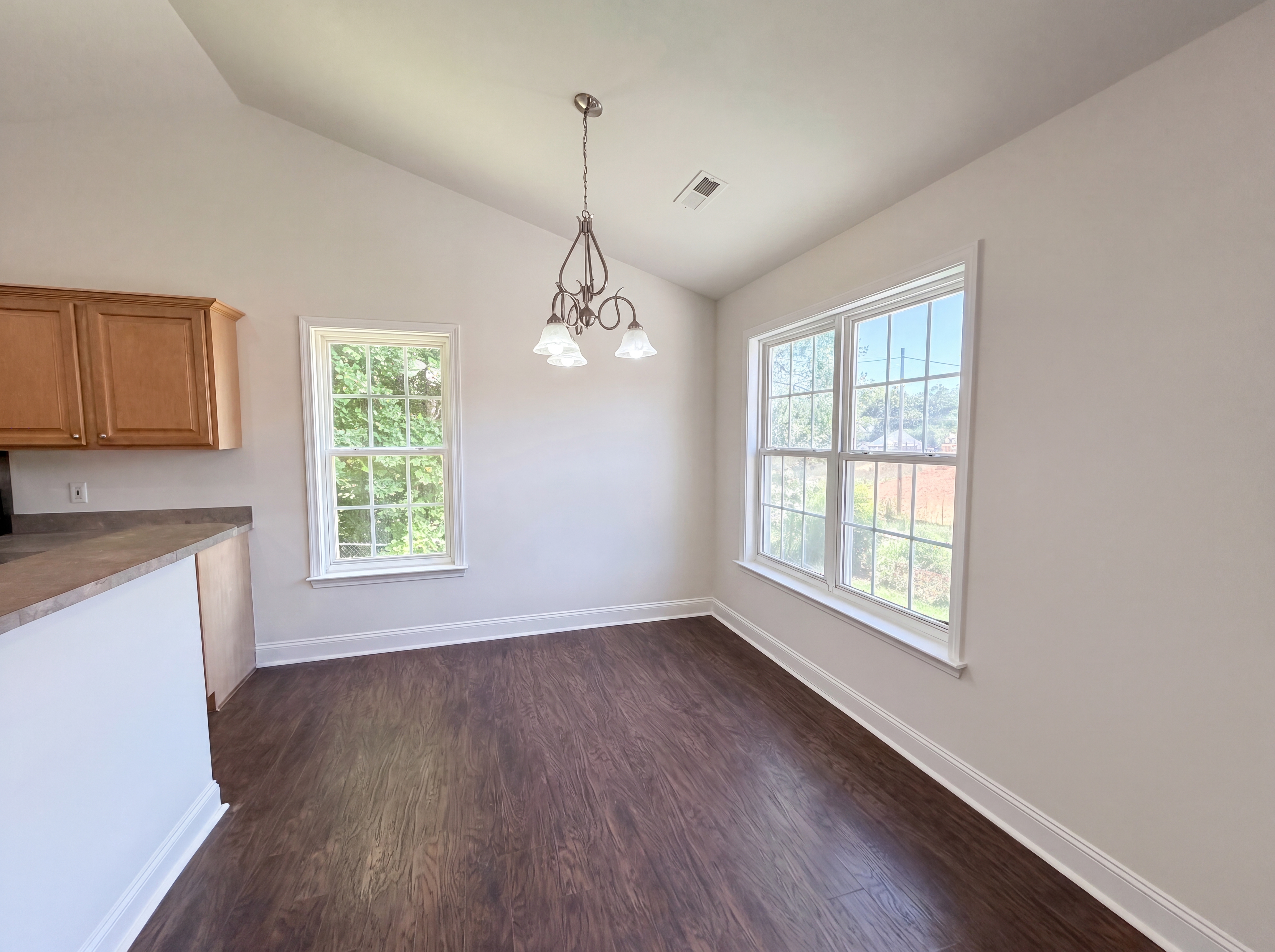 Photo 6 of 16 of 617 Reed Creek Rd, Mooresville, NC