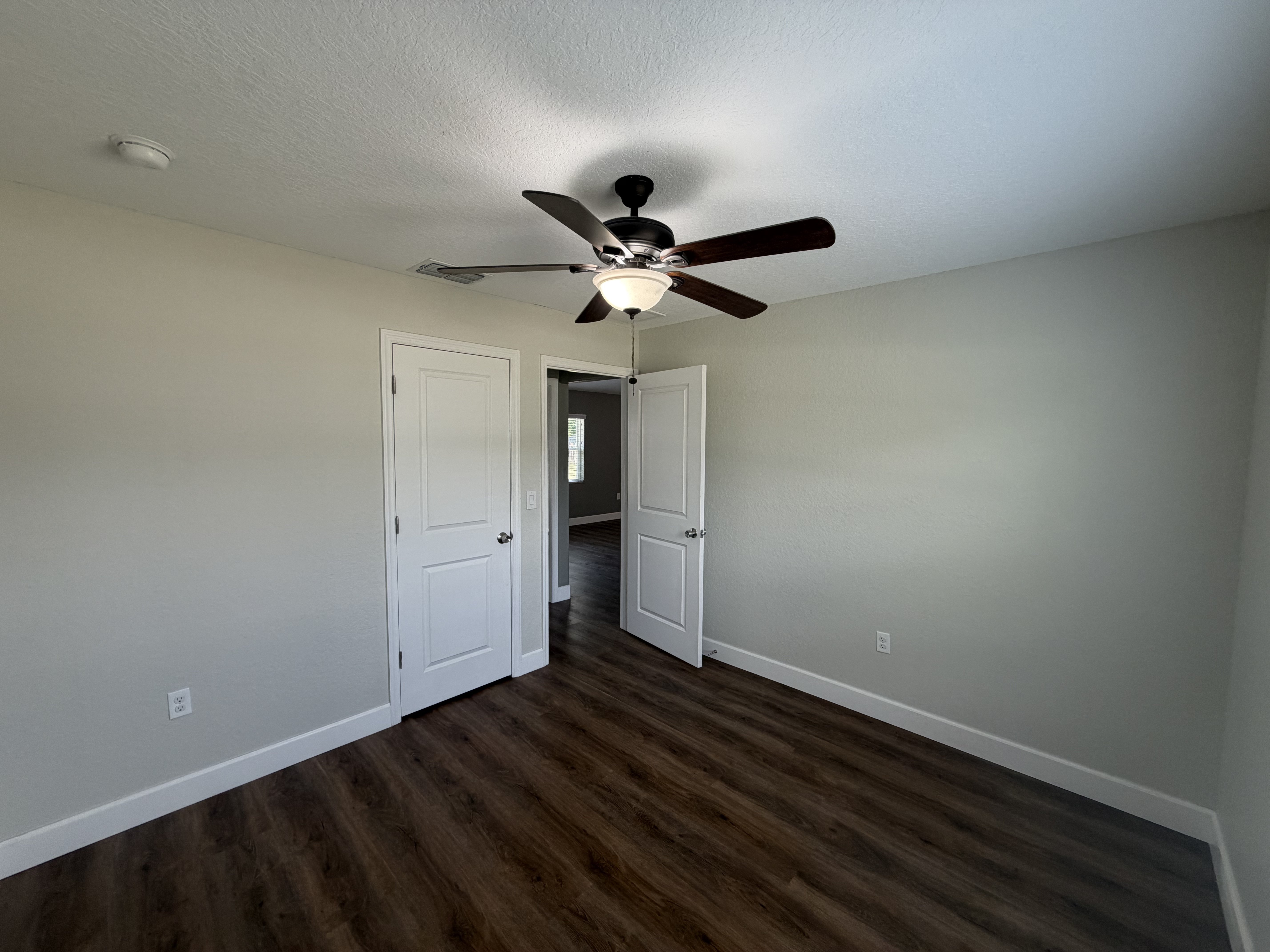 Photo 4 of 33 of 11413 Sand Hill Ave, Spring Hill, FL