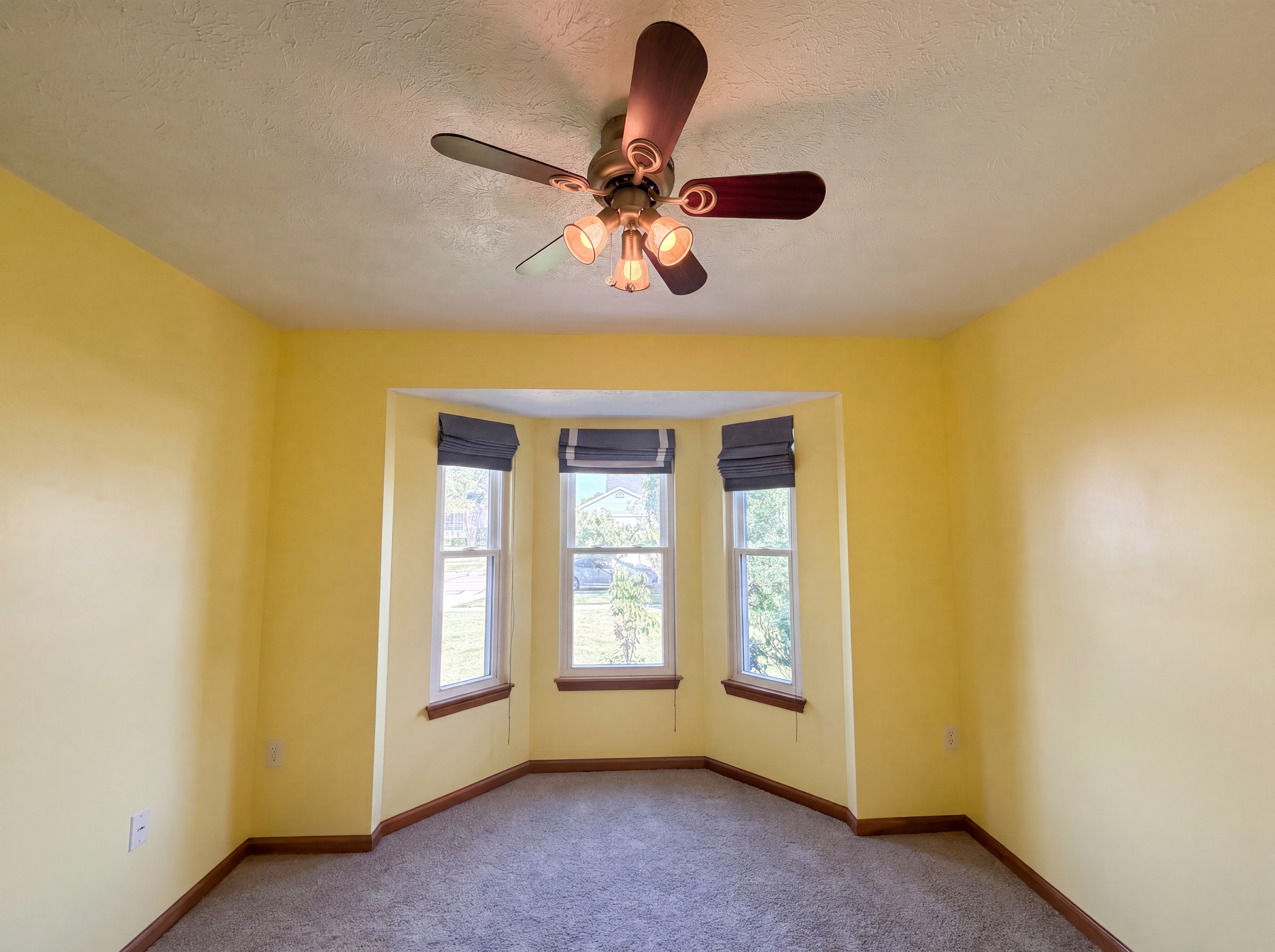 Photo 9 of 24 of 6016 W Breezeway Dr, North Ridgeville, OH