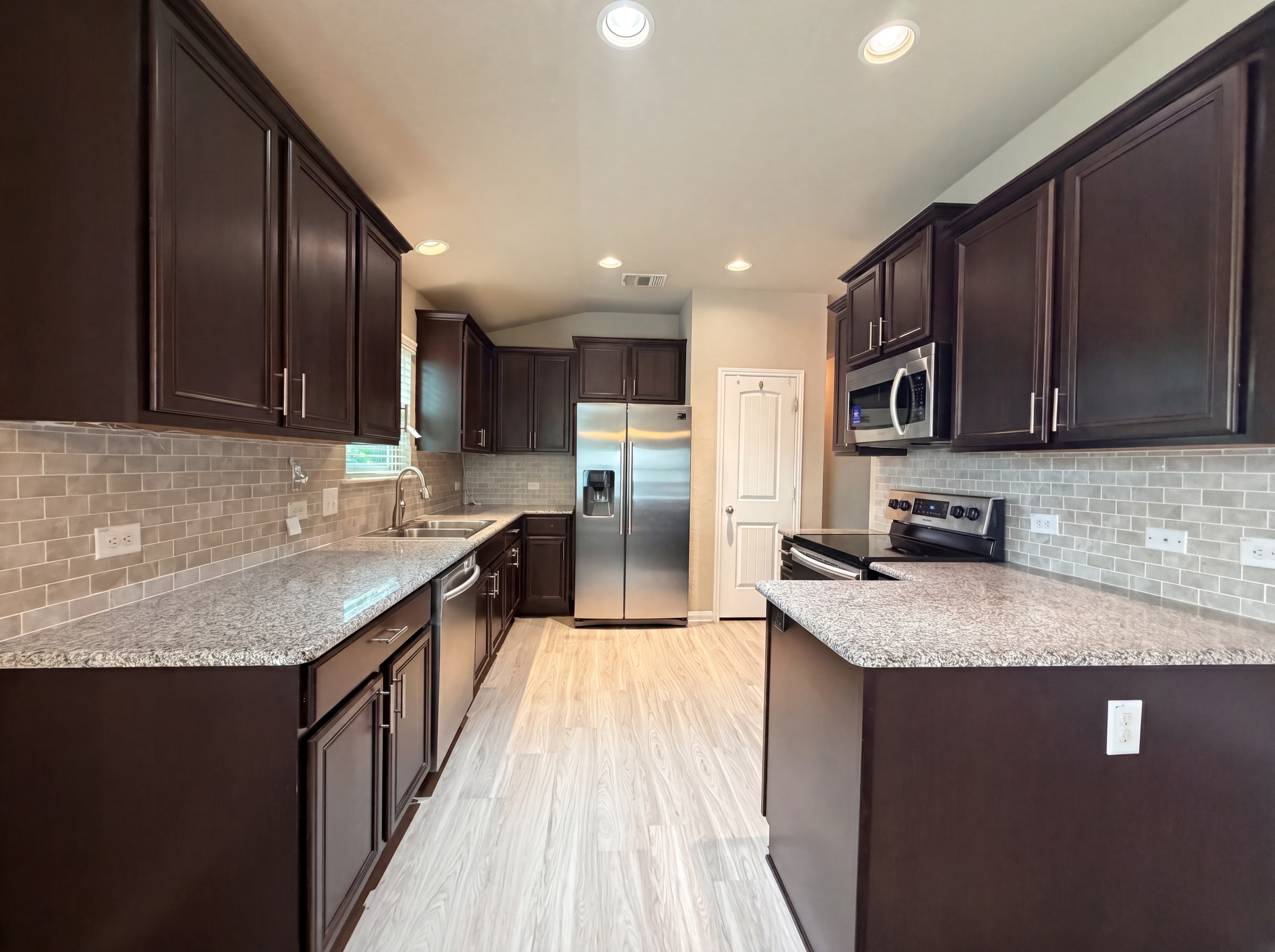 Photo 2 of 16 of 789 Wolfeton Way, New Braunfels, TX