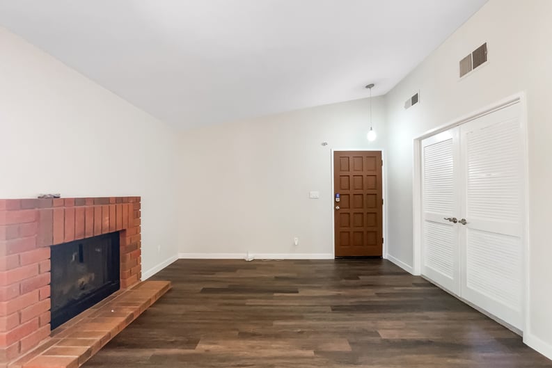 Property photo 3 of 25922 Palomita Dr