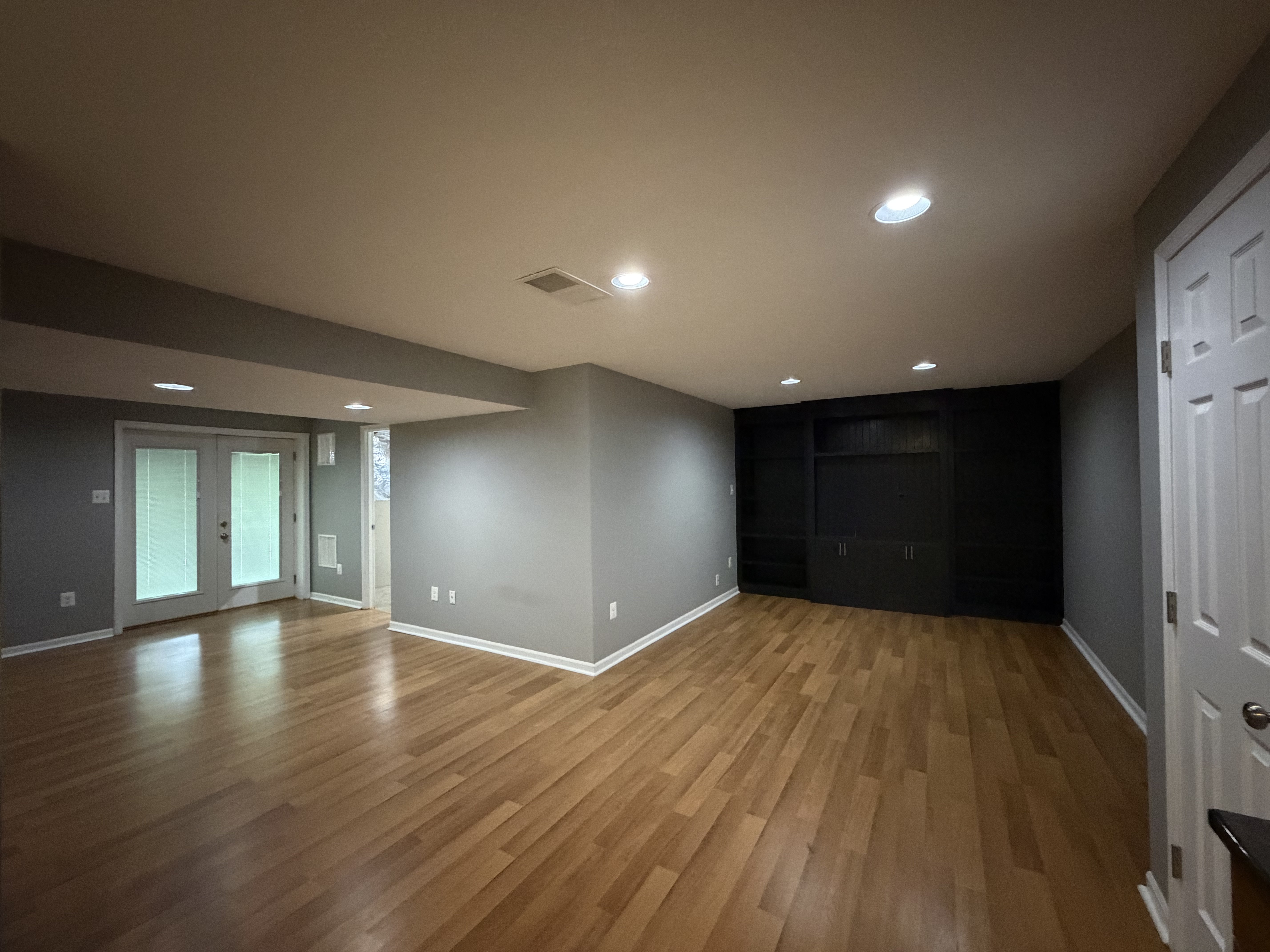 Photo 17 of 27 of 11301 Willowdale Dr, Germantown, MD