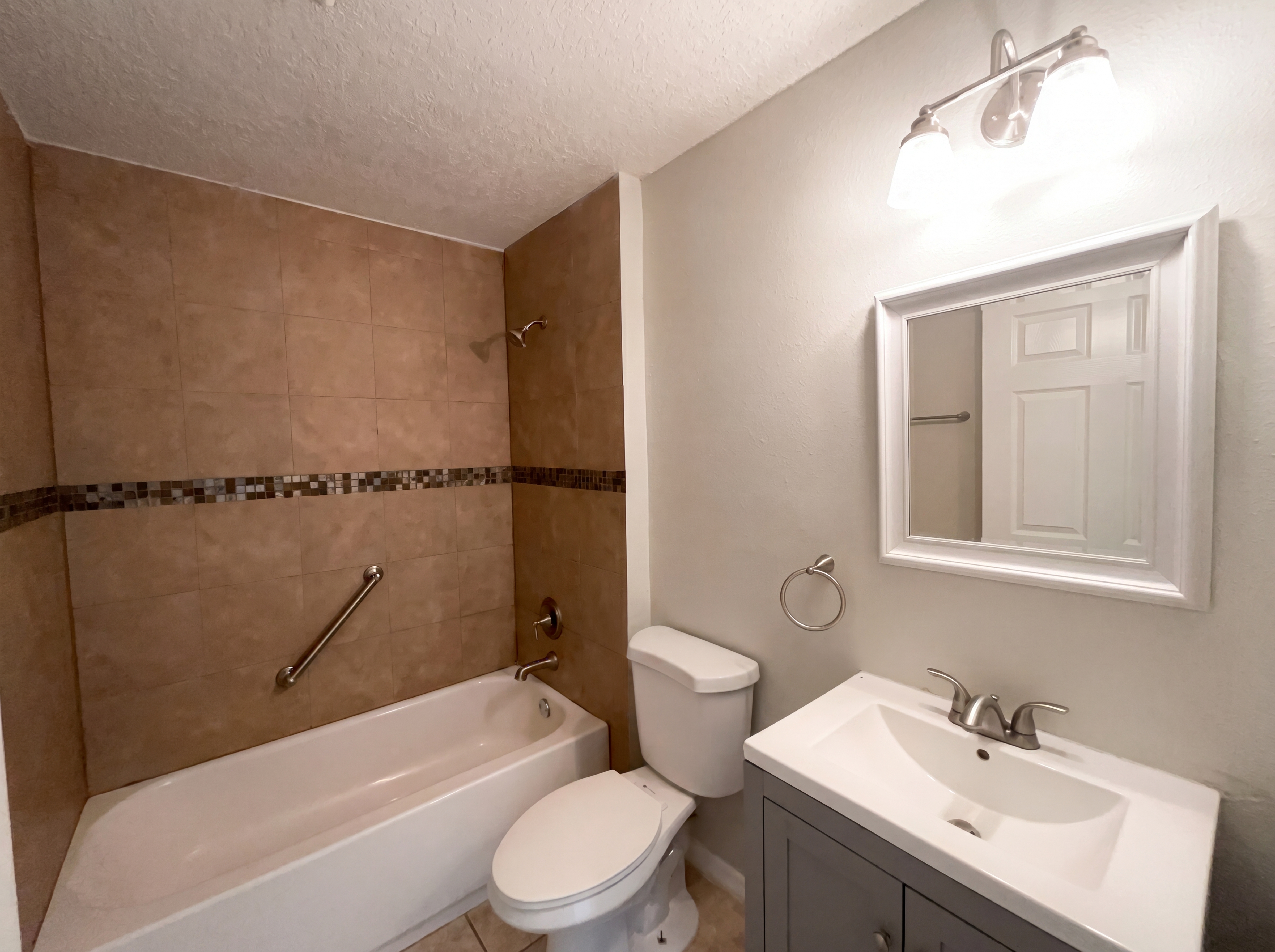 Photo 21 of 25 of 1801 Missouri Ave, Saint Cloud, FL