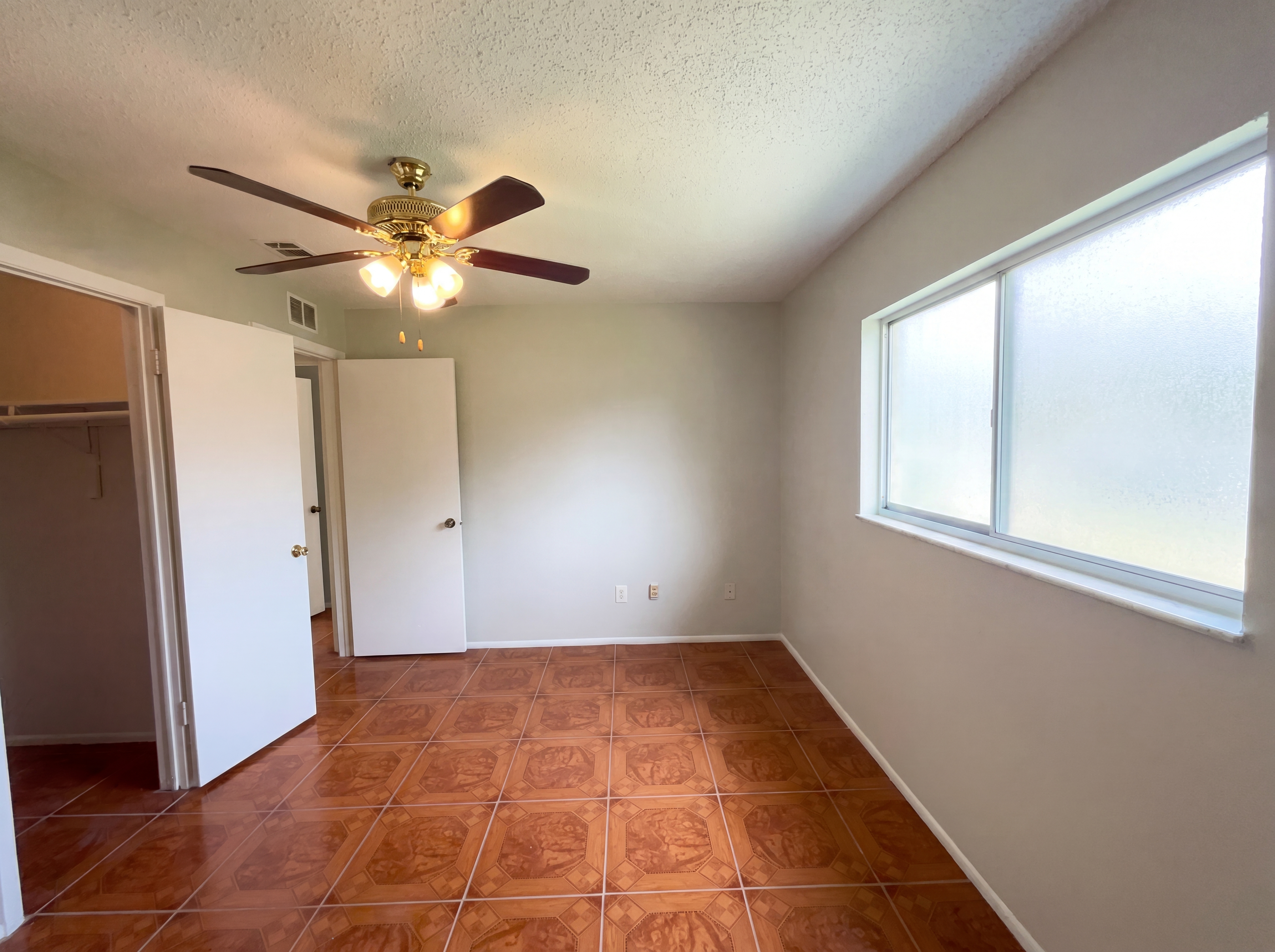 Photo 17 of 27 of 4805 Beacon St, Orlando, FL