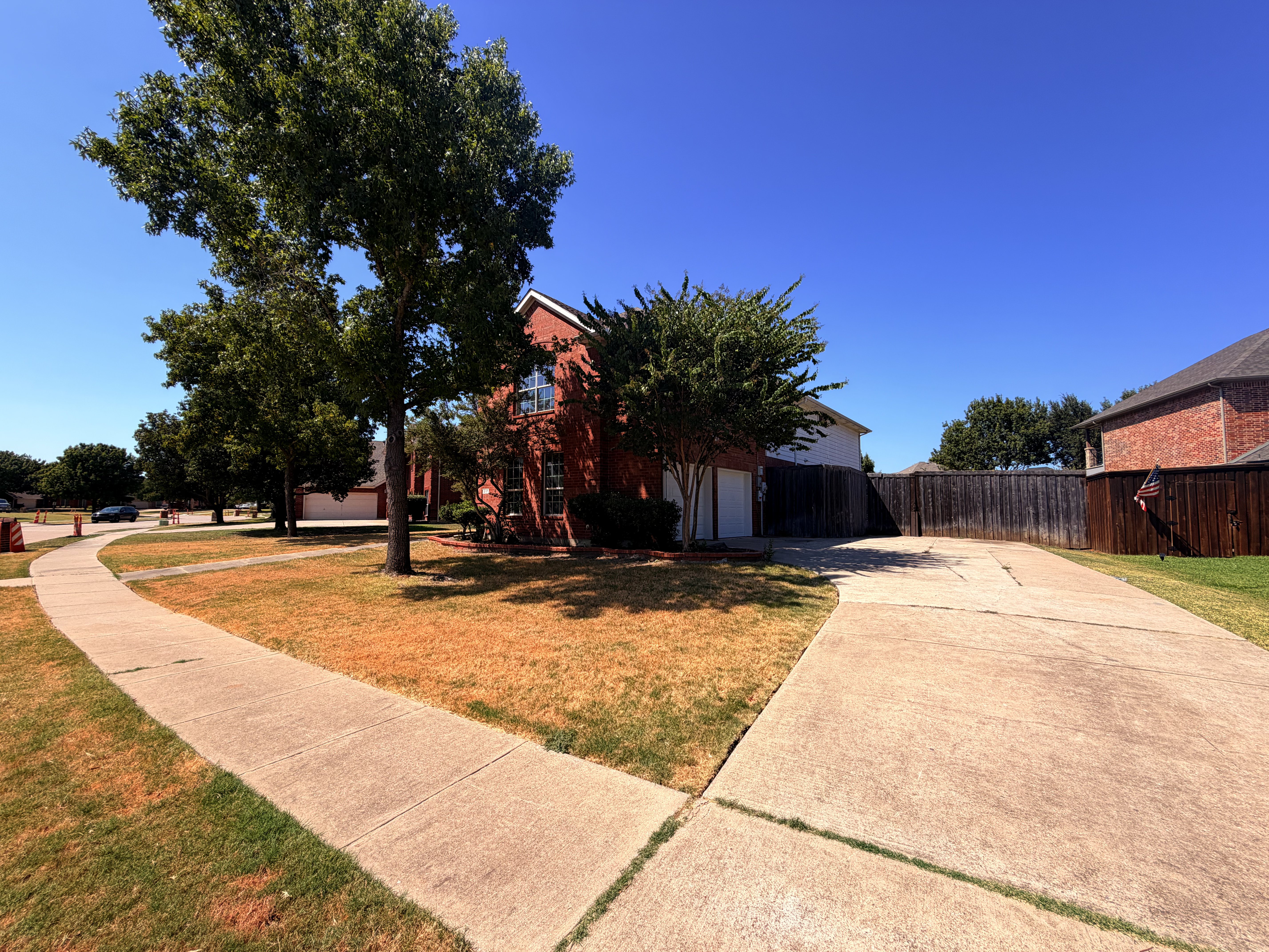 Photo 29 of 34 of 217 Green Acres Dr, Murphy, TX