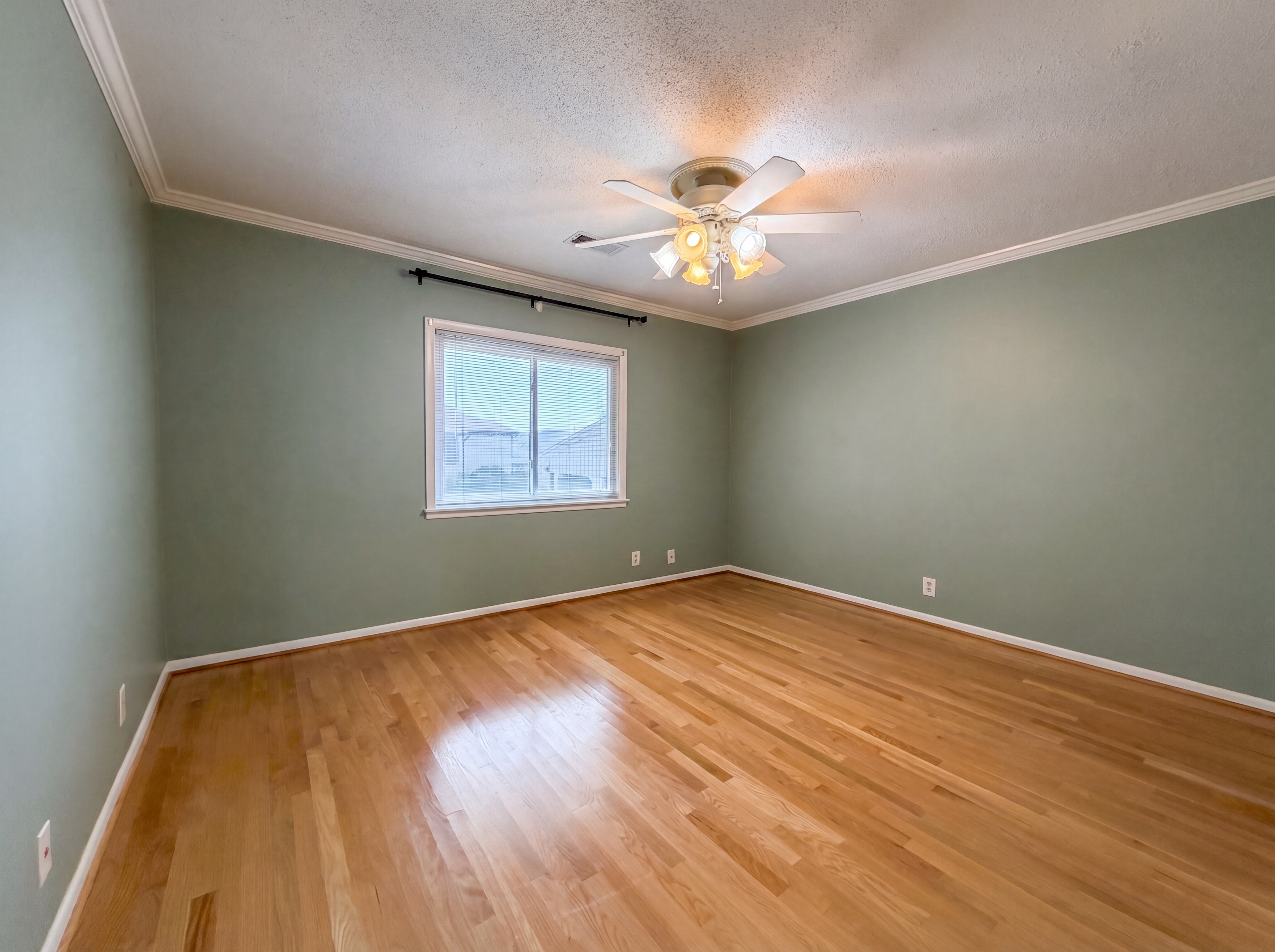 Photo 4 of 18 of 1014 Heritage Dr, Madison, TN