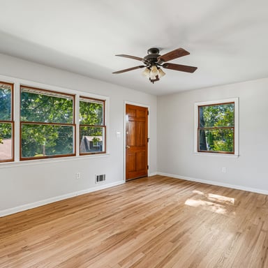 Property photo 3 of 65 Hilltop Ter