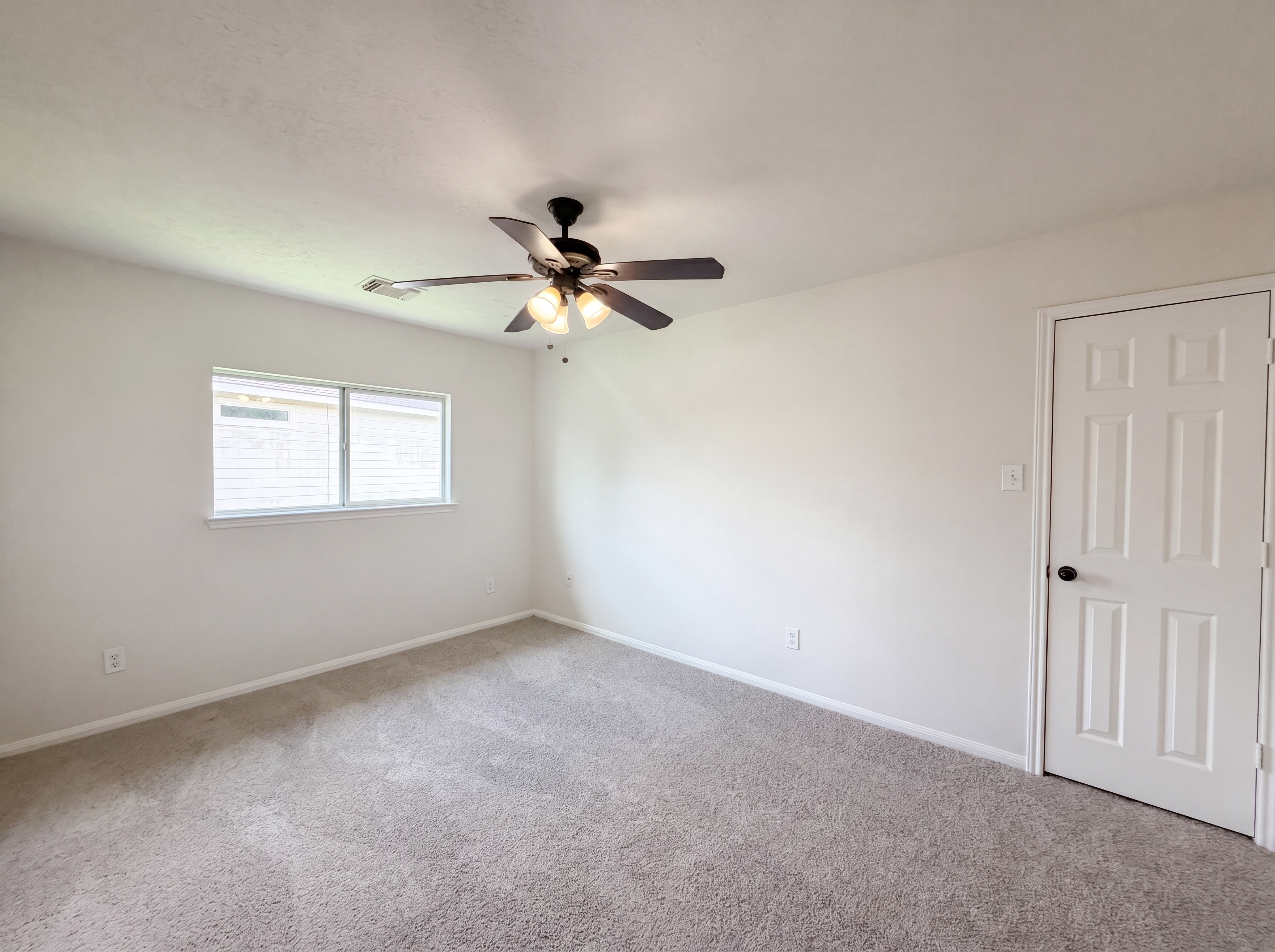 Photo 17 of 26 of 6510 Briar Moss Ln, Katy, TX