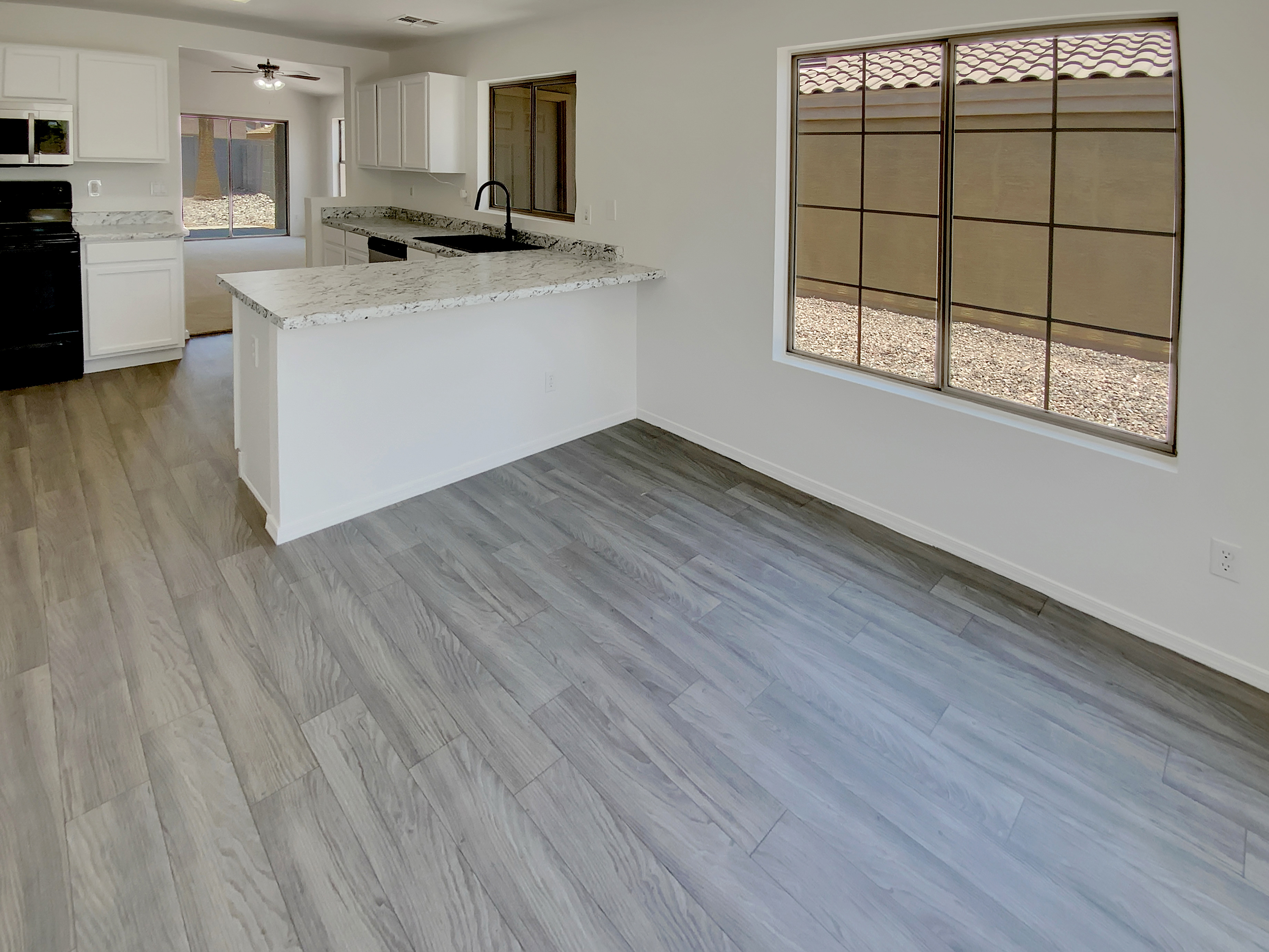 Photo 14 of 27 of 13030 W Hearn Rd, El Mirage, AZ