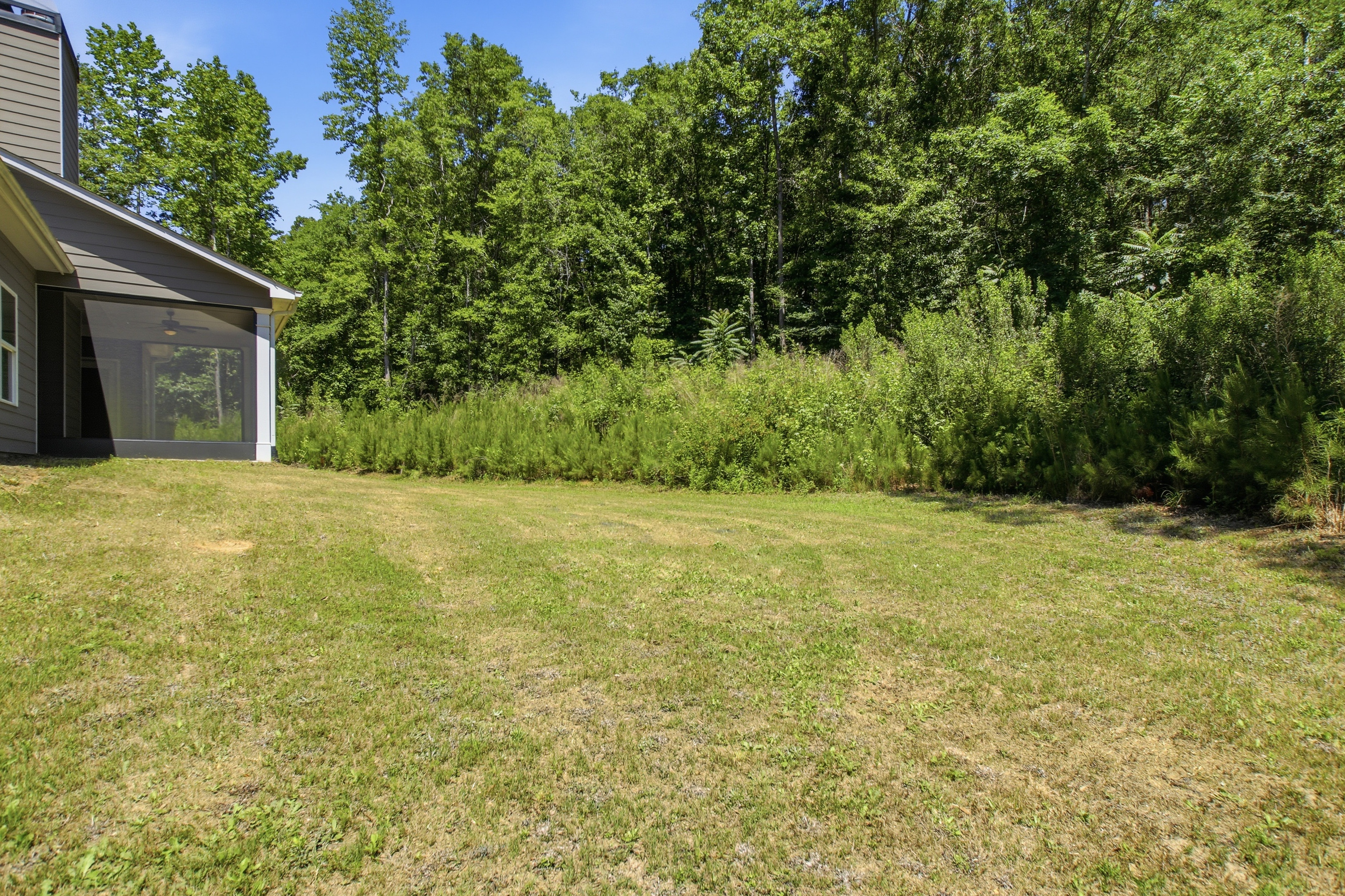 Photo 37 of 41 of 45 Hawthorn Ln, Covington, GA
