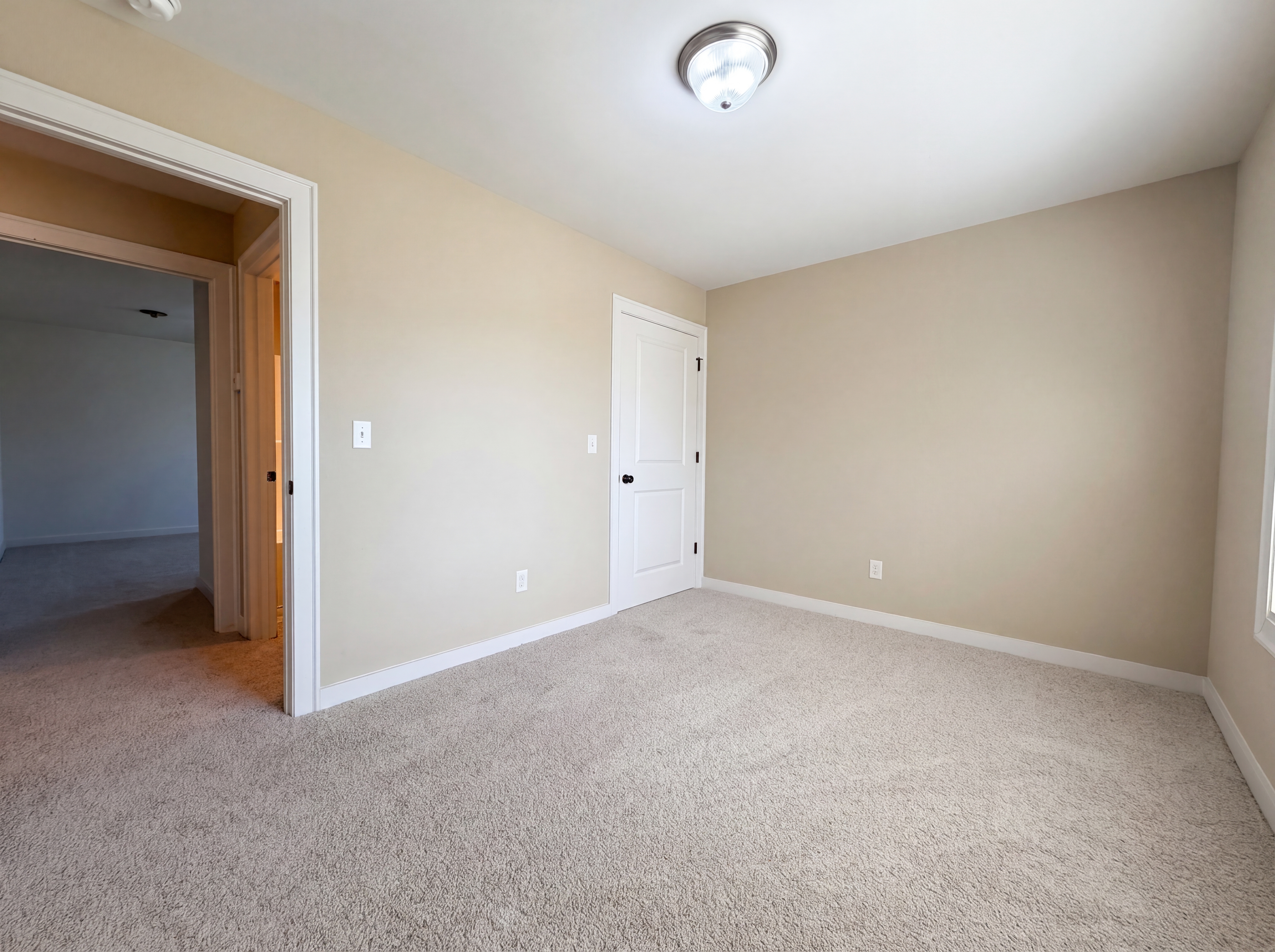 Photo 13 of 17 of 4468 Winchester Hills Way, Birmingham, AL
