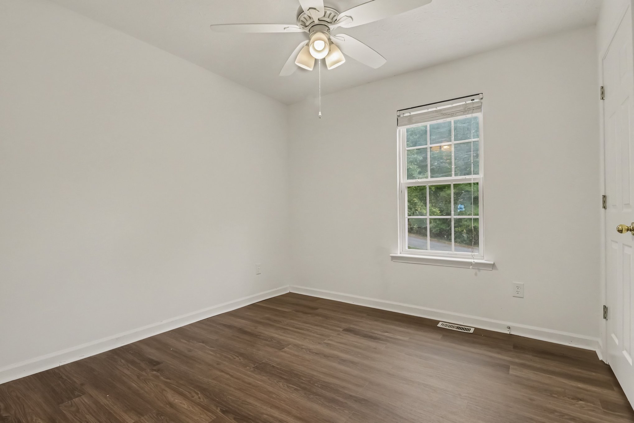 Photo 11 of 16 of 272 Mountain Brook Cir, Dahlonega, GA