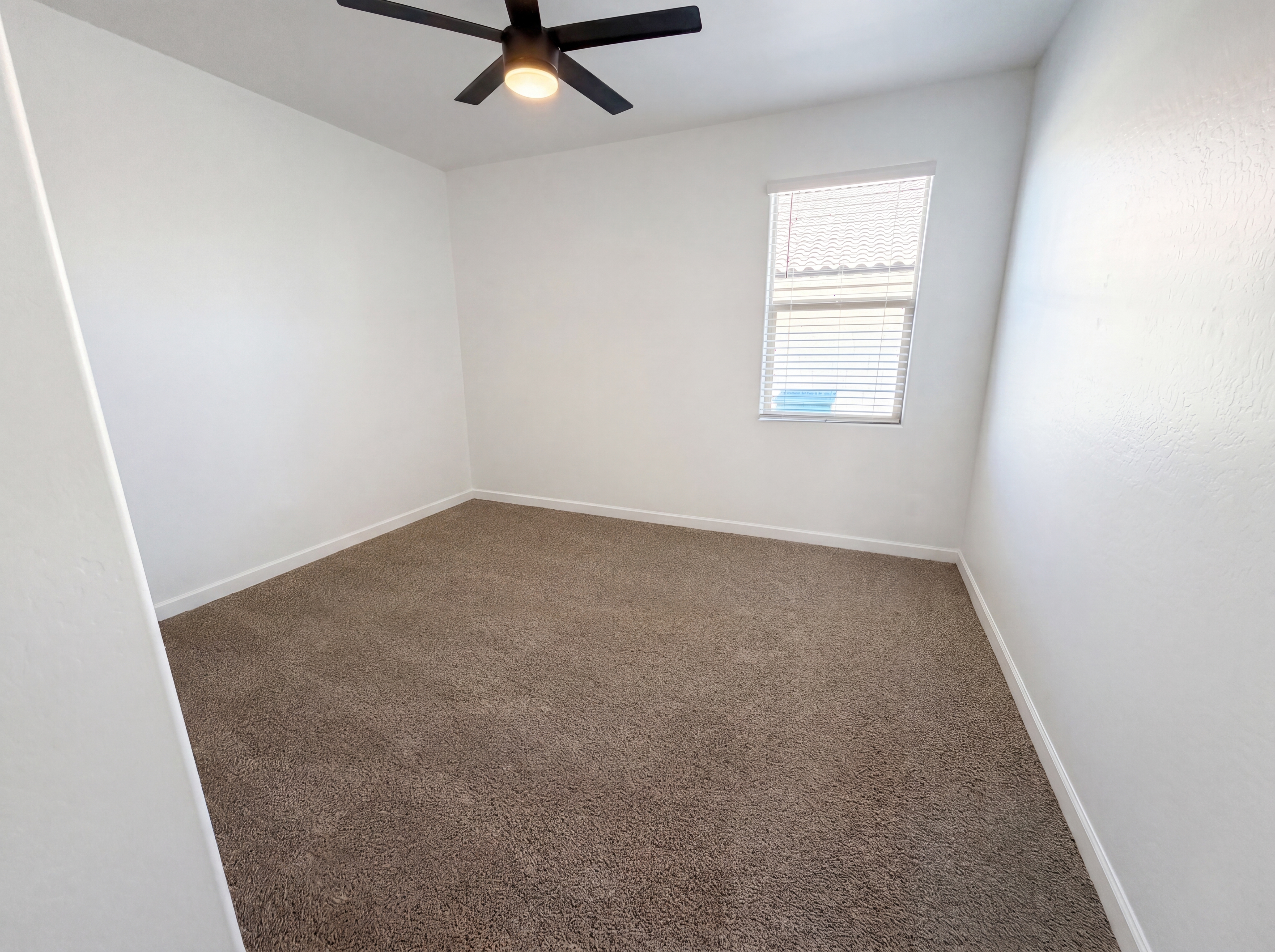 Photo 23 of 38 of 30568 W Clarendon Ave, Buckeye, AZ