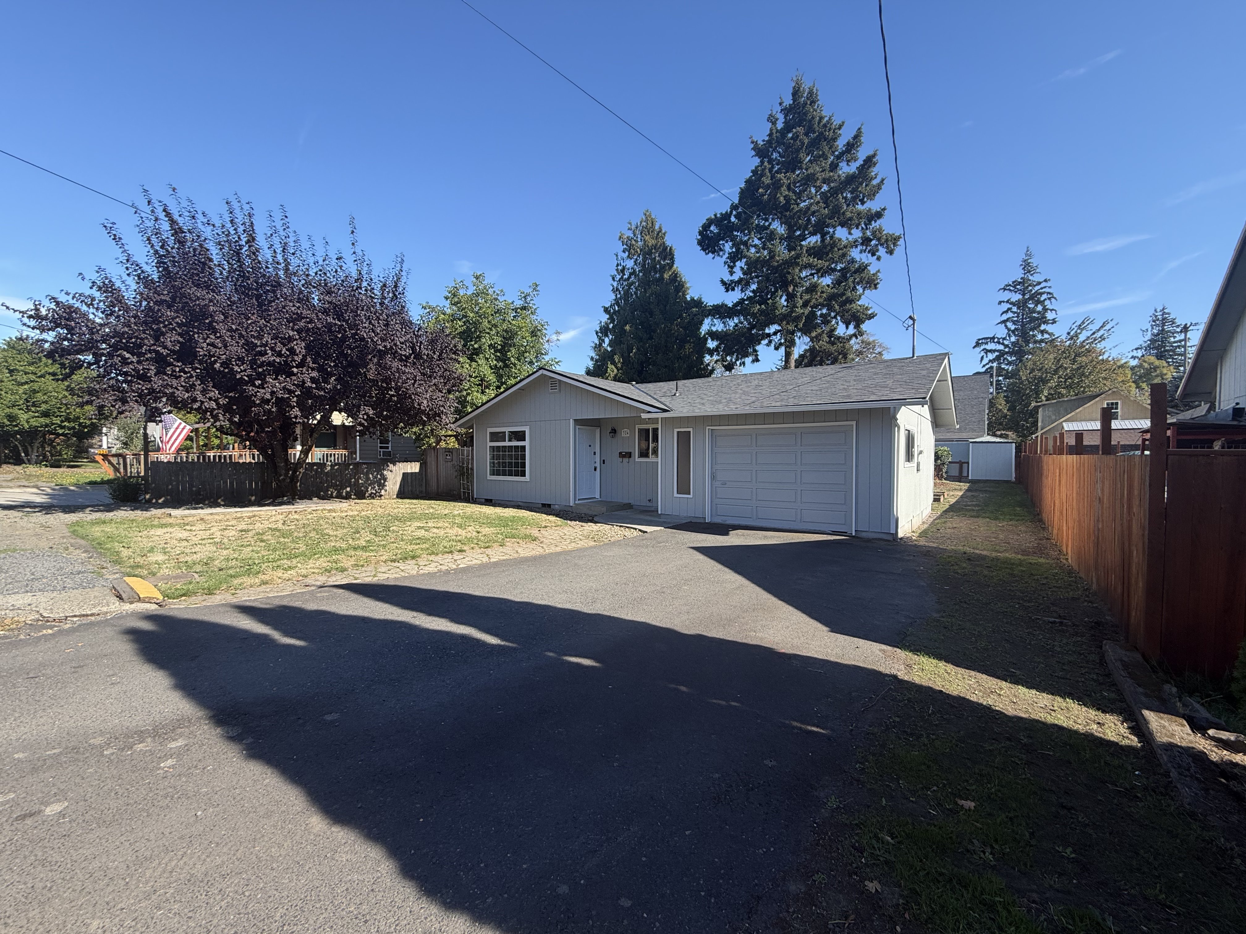Photo 23 of 24 of 324 N 5th St, Saint Helens, OR