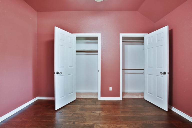 Photo 18 of 26 - 9 Red Oak Ct, Mansfield, TX 76063