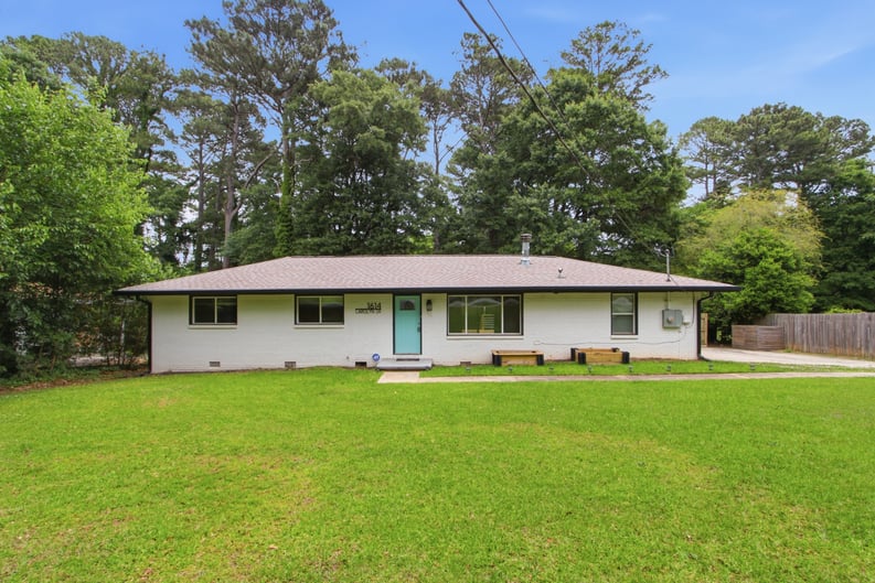 Property photo 1 of 1614 Carolyn Dr