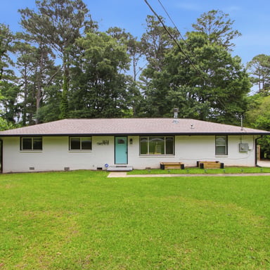 Property photo 1 of 1614 Carolyn Dr