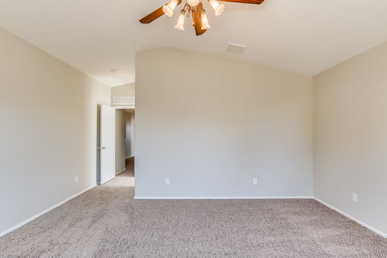 Photo 16 of 37 - 12583 W Indianola Ave, Avondale, AZ 85392