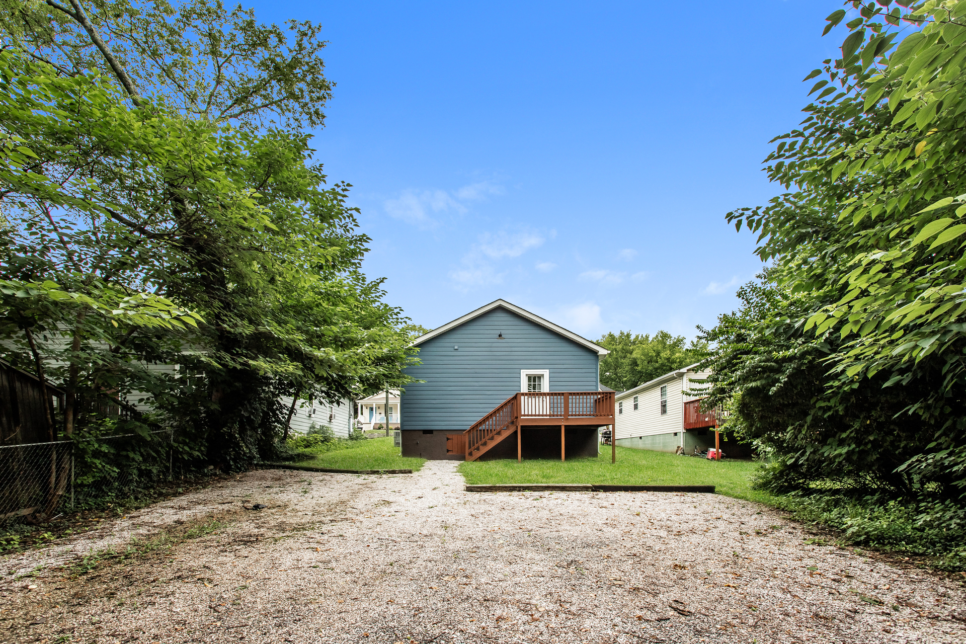 Photo 5 of 21 of 2510 E Glenwood Ave, Knoxville, TN
