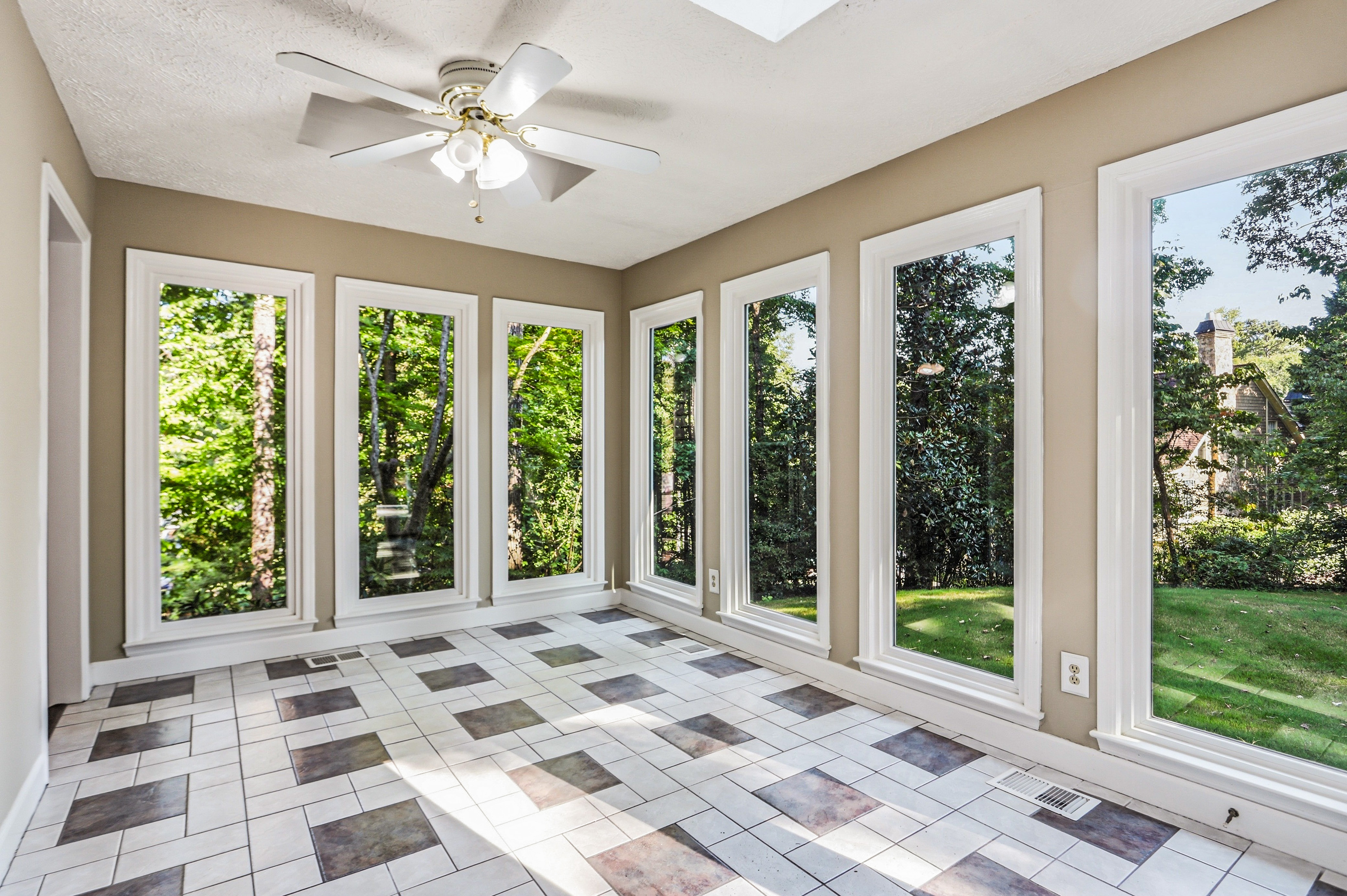 Photo 46 of 56 of 2696 S Arbor Dr, Marietta, GA