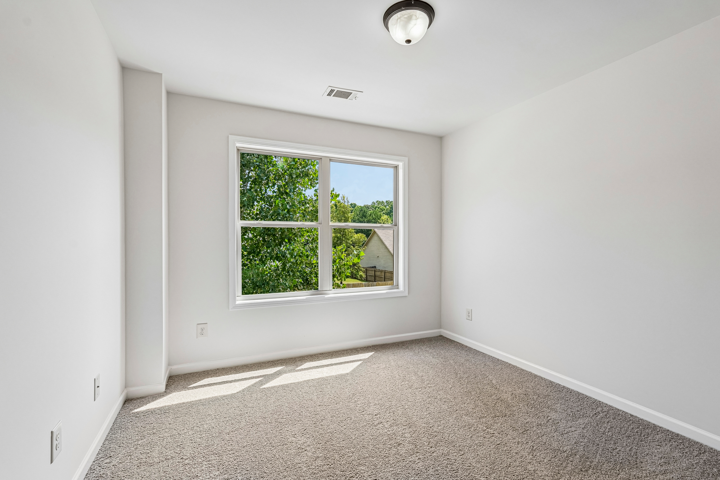 Photo 14 of 46 of 1151 Glenwyck Dr, Braselton, GA