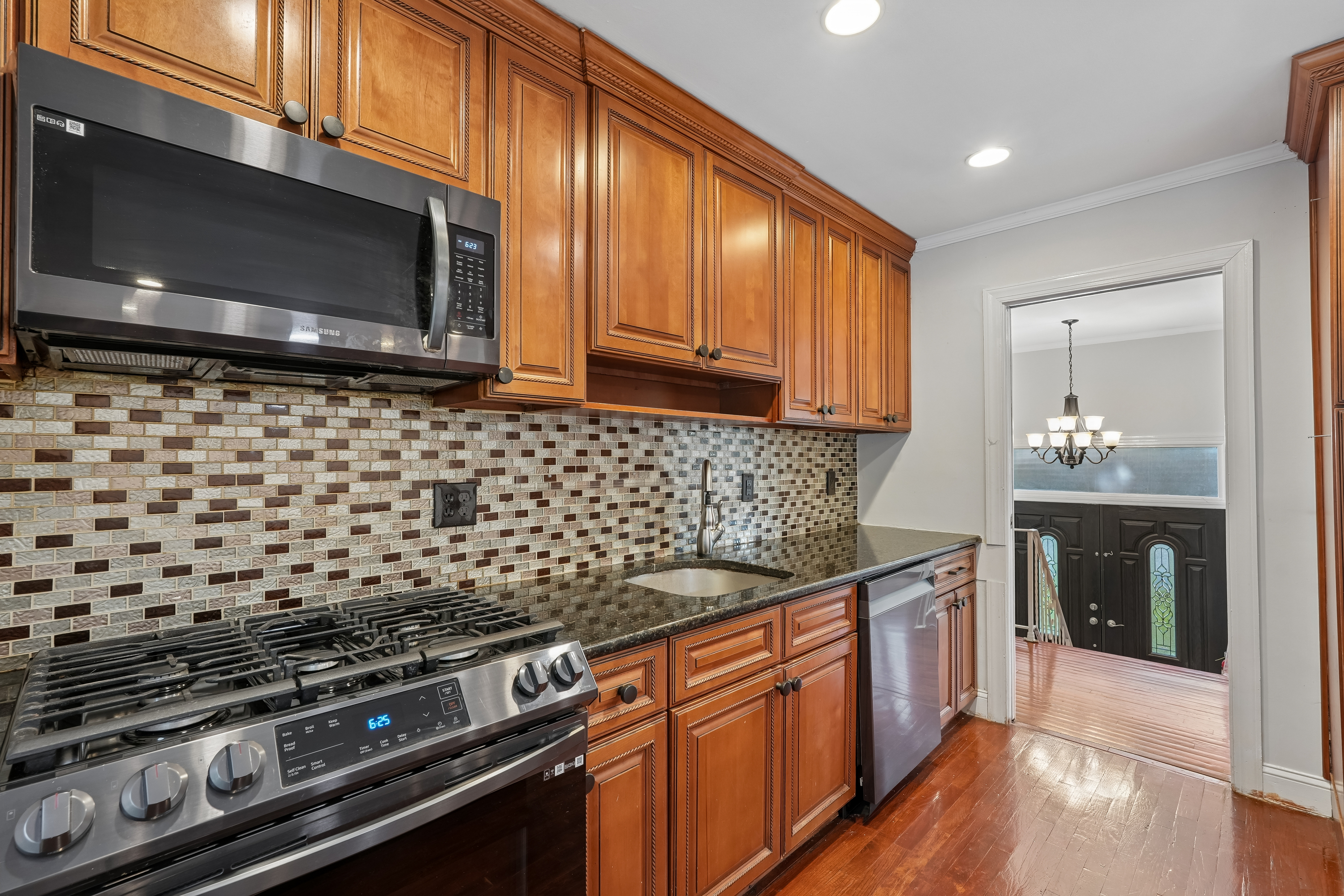 Photo 6 of 36 of 274 Oradell Ave, Paramus, NJ