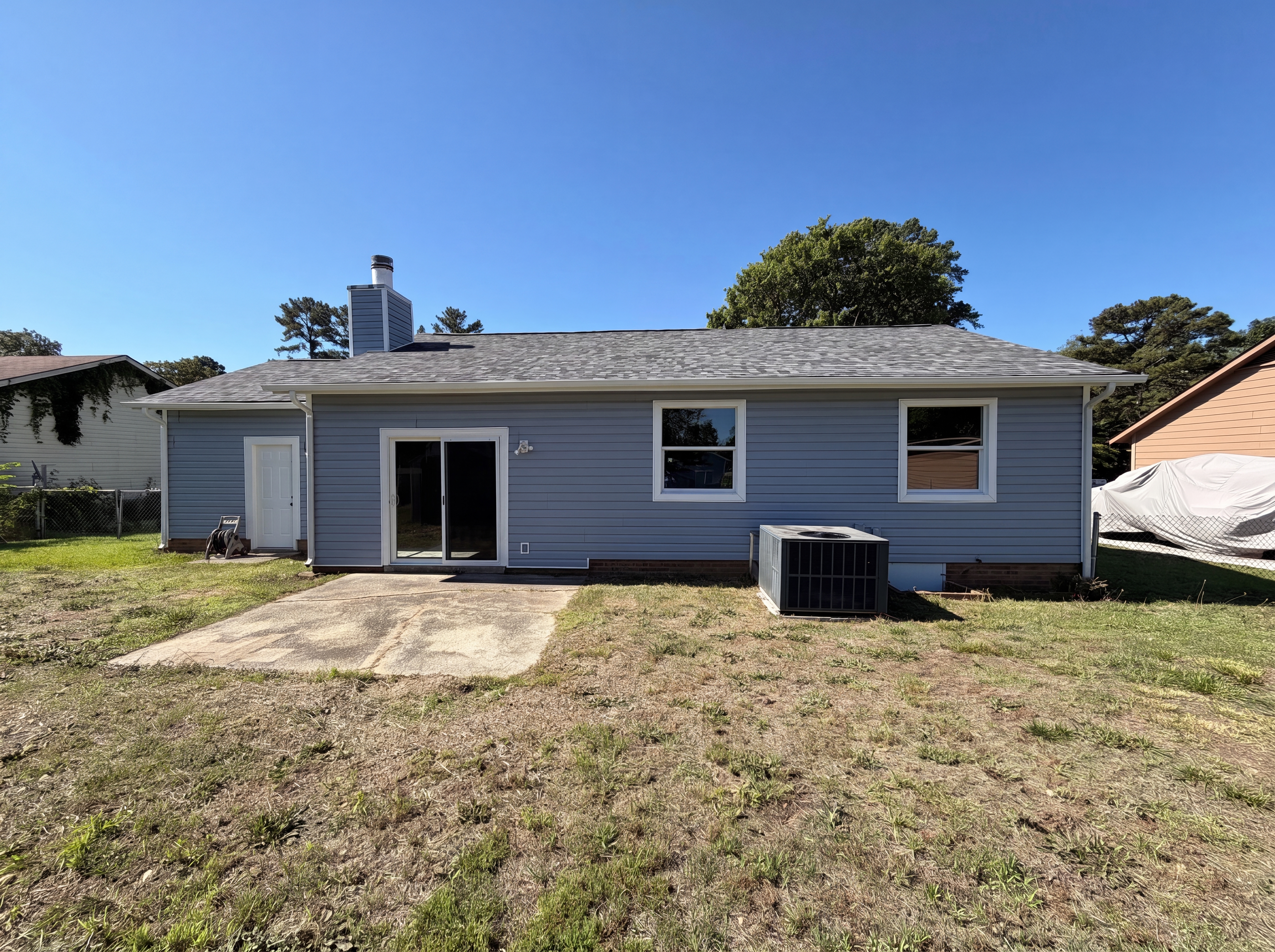 Photo 5 of 16 of 1843 Berriedale Dr, Fayetteville, NC