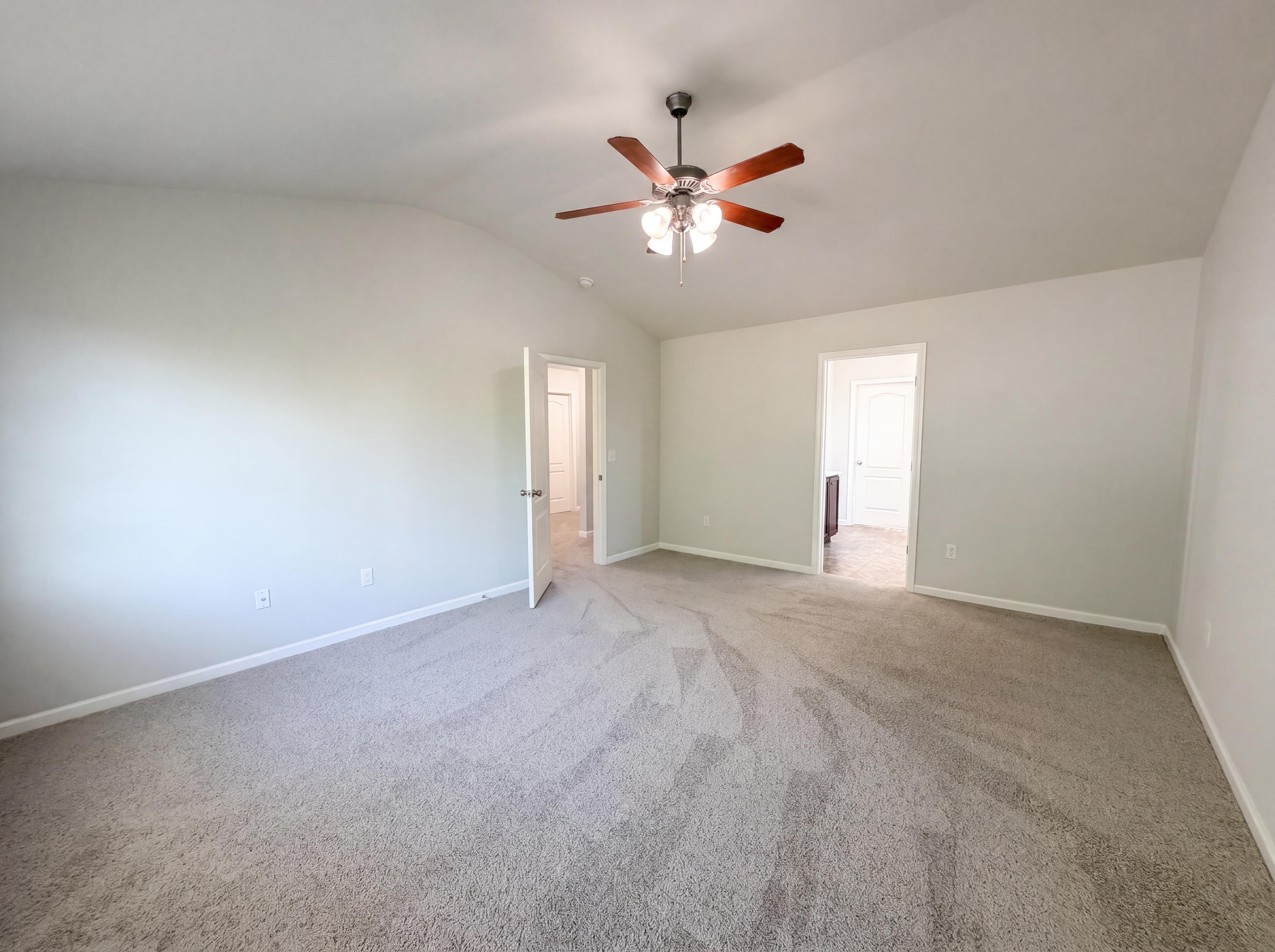 Photo 4 of 21 of 129 Saddlebrook Ave, Pickens, SC
